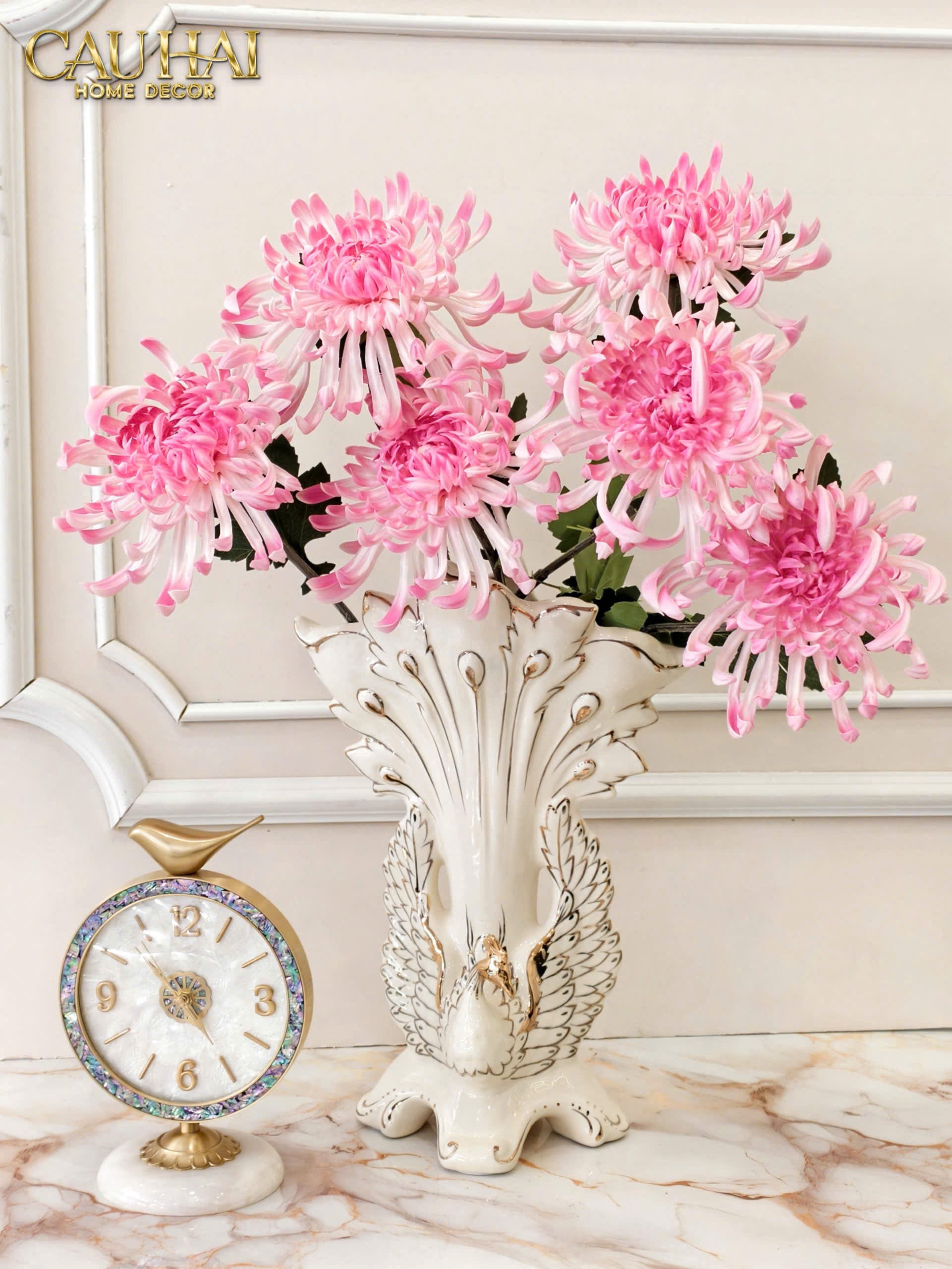 Maison Couture - Imperial Paon Empress Fan Premium Porcelain Vase 33x48