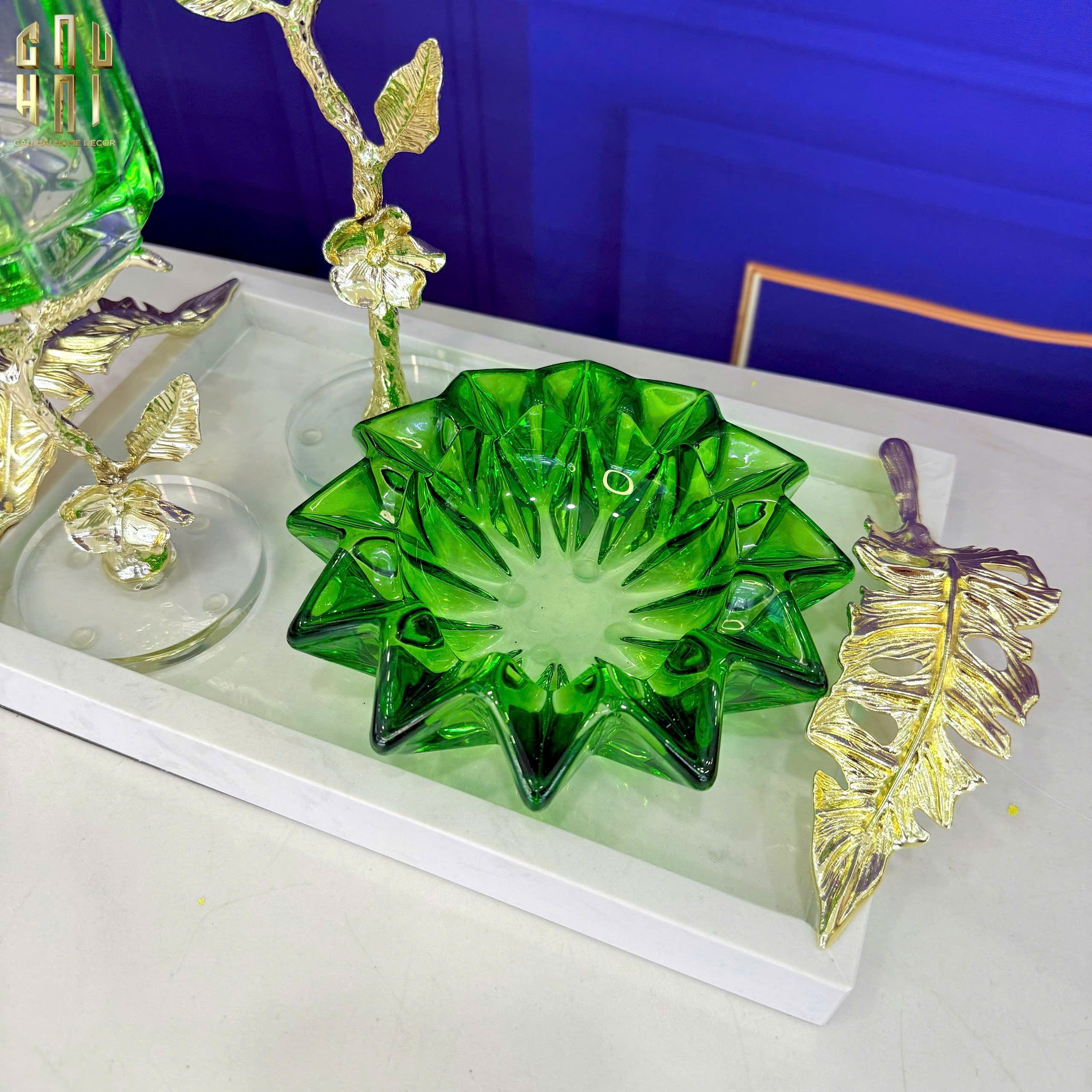 Maison Couture - Emerald Crystal Ashtray Émeraude Cristalleries Décor Ashtrays S9