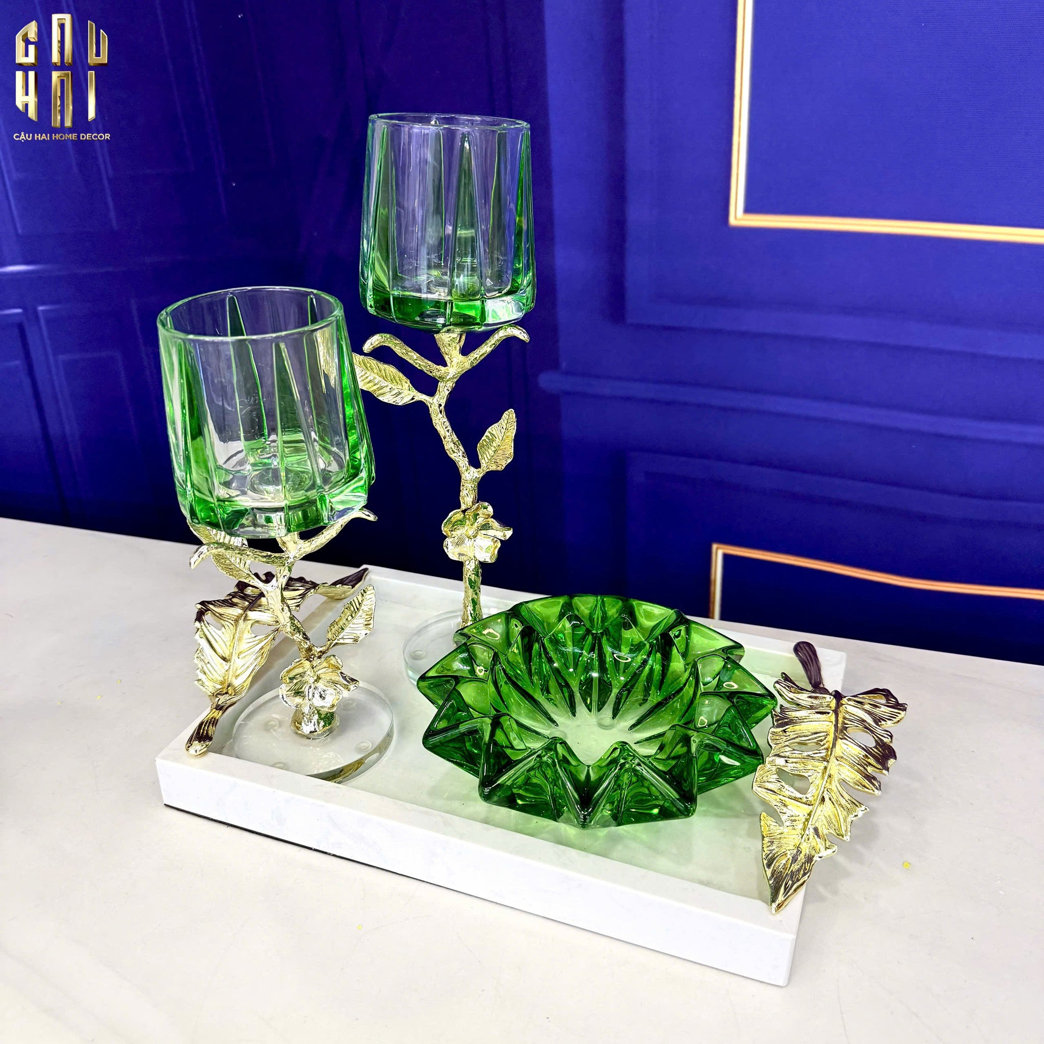 Maison Couture - Emerald Crystal Ashtray Émeraude Cristalleries Décor Ashtrays S9