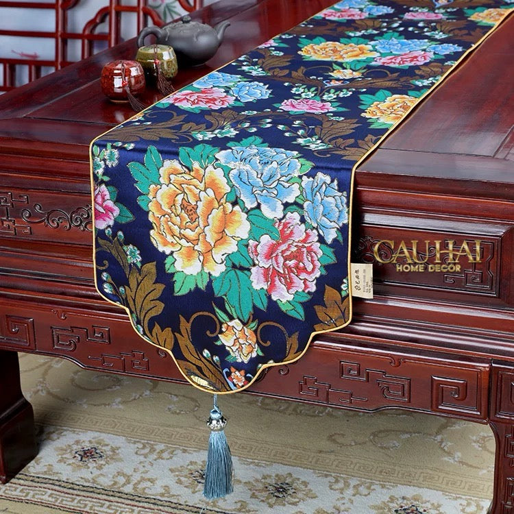 Tết Couture – Khăn Trải Bàn Gấm Mẫu Đơn Hoa Table Runner 33x200cm