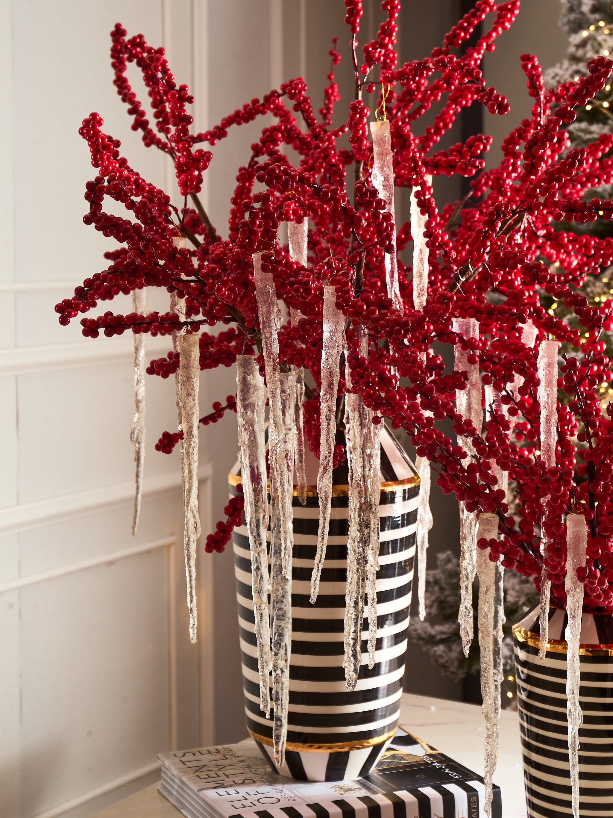 Fêtes Couture - Set Bình Và Hoa Winterberry Icicle H40-CẬU HAI HOME DECOR