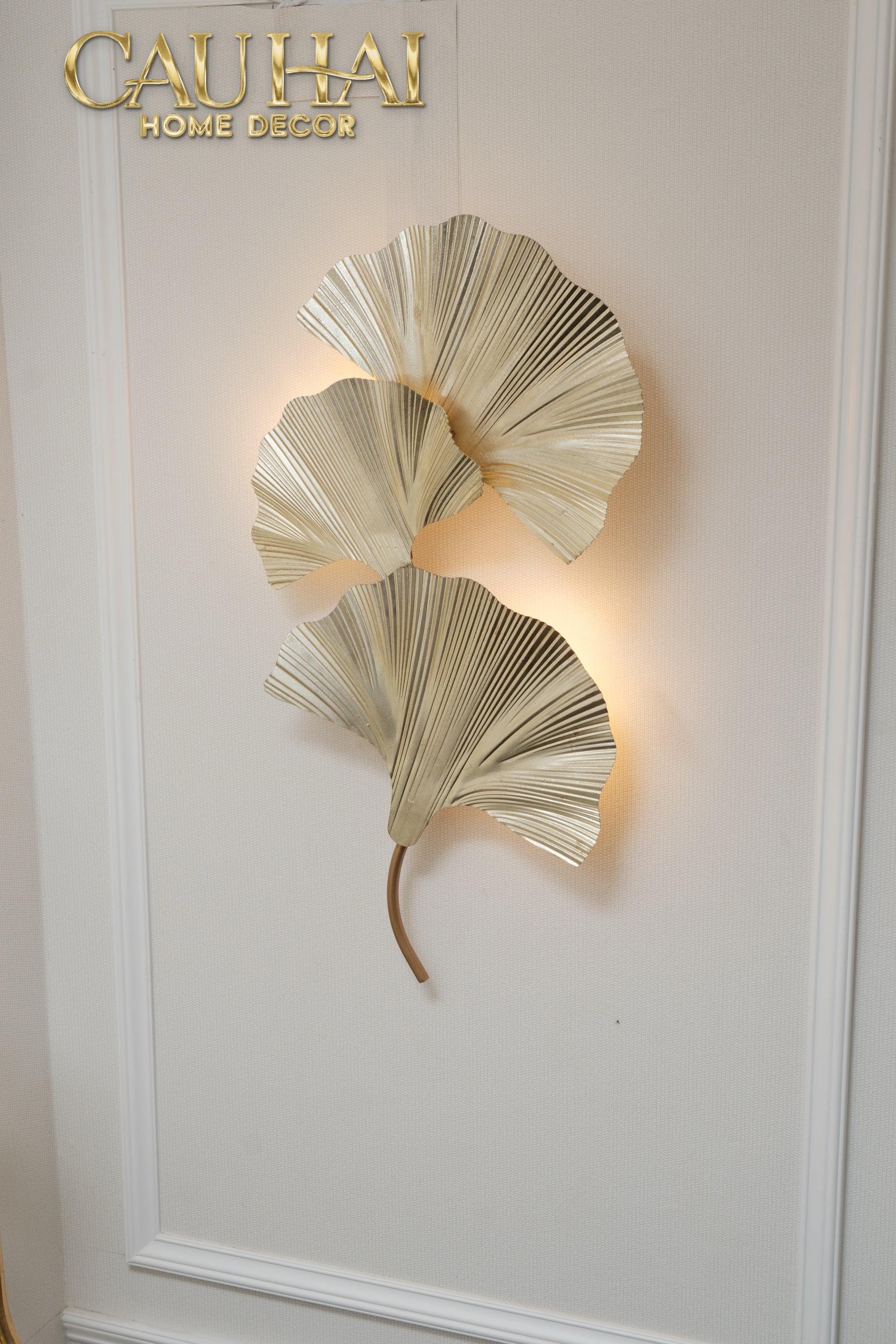 Maison Coutour - Ginkgo Leaf D'or 14K Wall Sconce