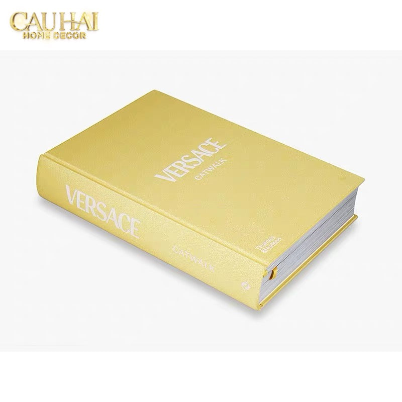 Maison Couture - Sách Fashion Versace Catwalk
