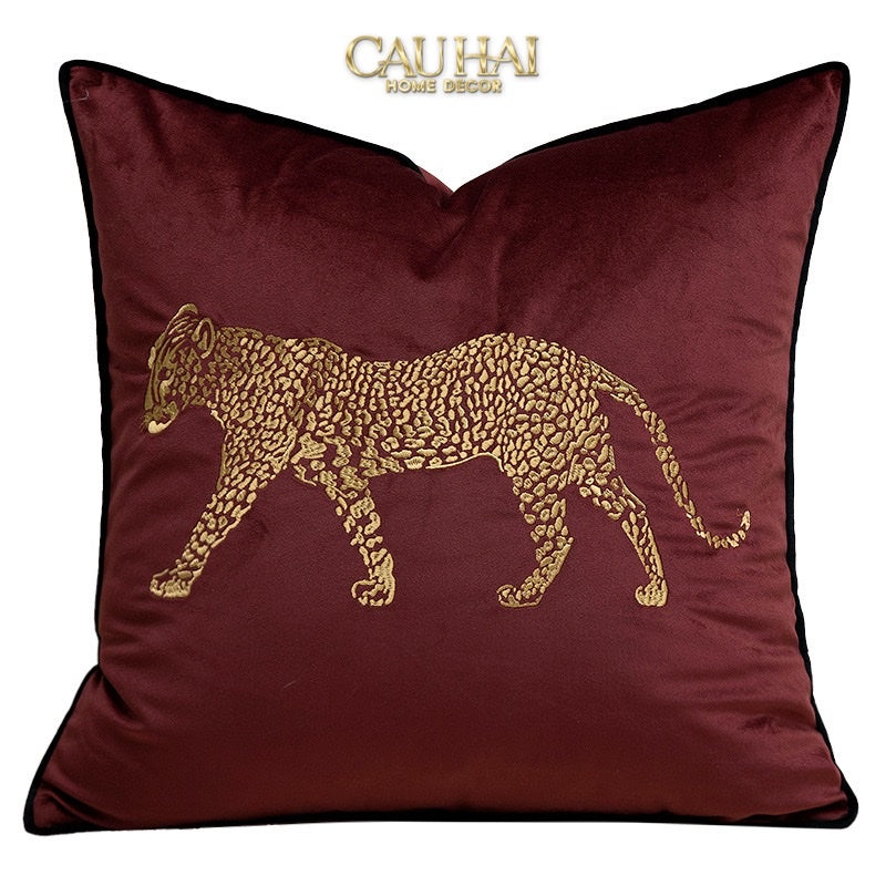 VỎ GỐI NHUNG BURGUNDY LA PANTHÈRE CRAMOISIE ÉCARTIER 45