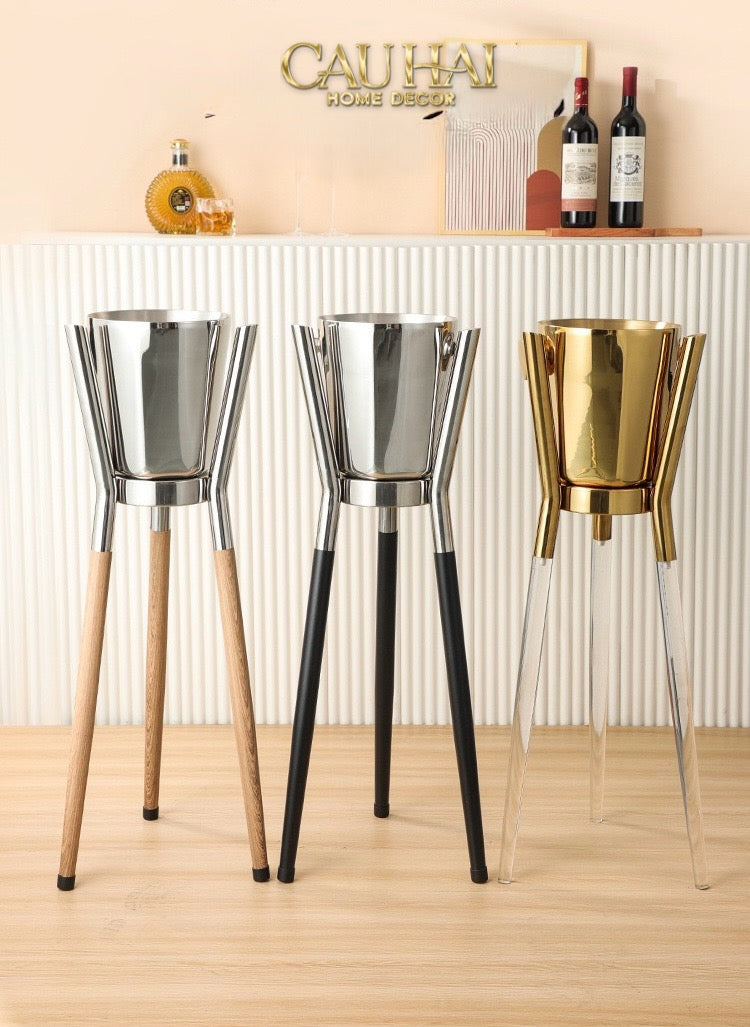 Gilded Regal Tripod Ice Bucket Holder - Giá Đựng Xô Đá-CẬU HAI HOME DECOR