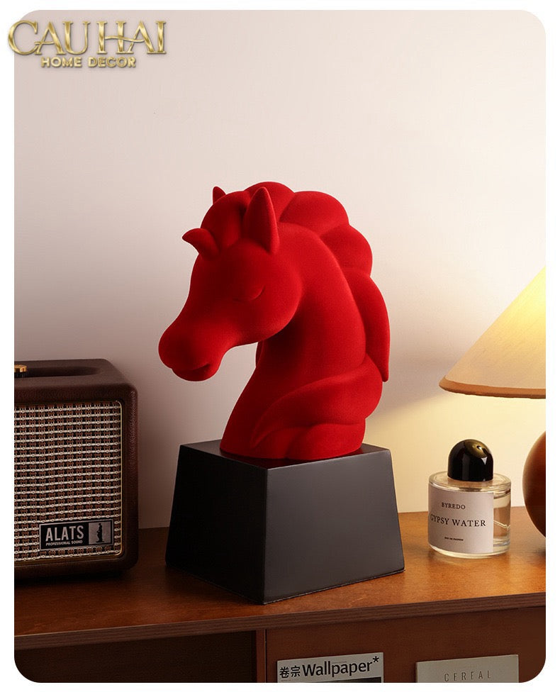 Fêtes Velour Couture - Tượng Ngựa Tête De Cheval Rouge Velour Armour-CẬU HAI HOME DECOR