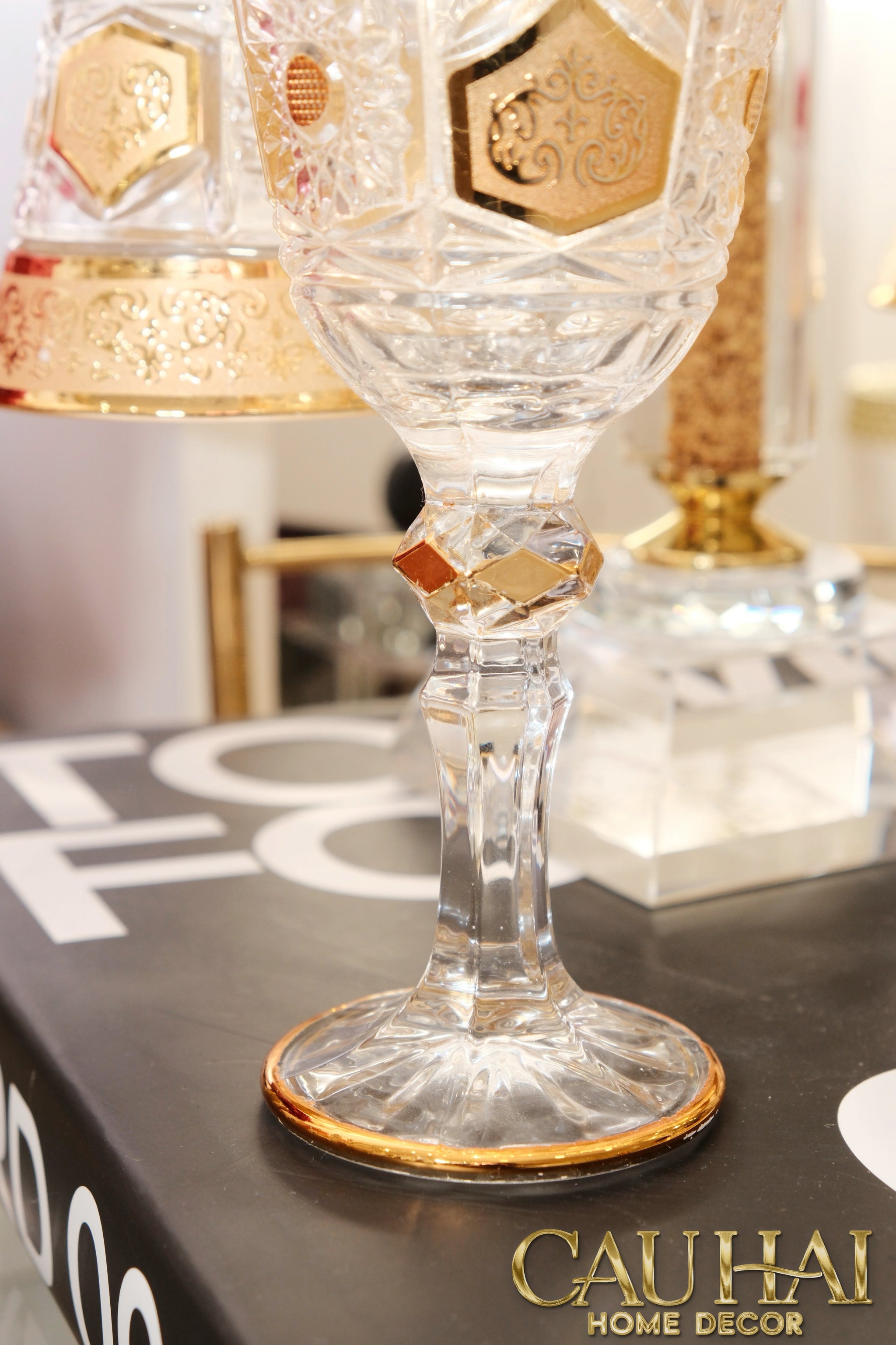 Set 2 Ly Vang Louis Royal D'Or 2pcs 9x18