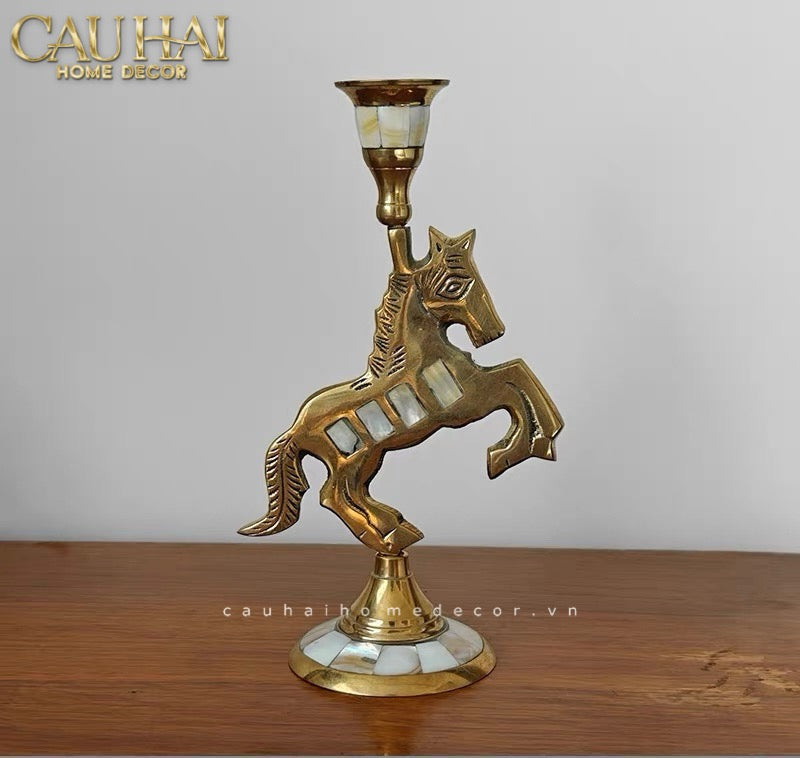 Đế Nến Mahogany Cheval Majesté – Gilded-CẬU HAI HOME DECOR