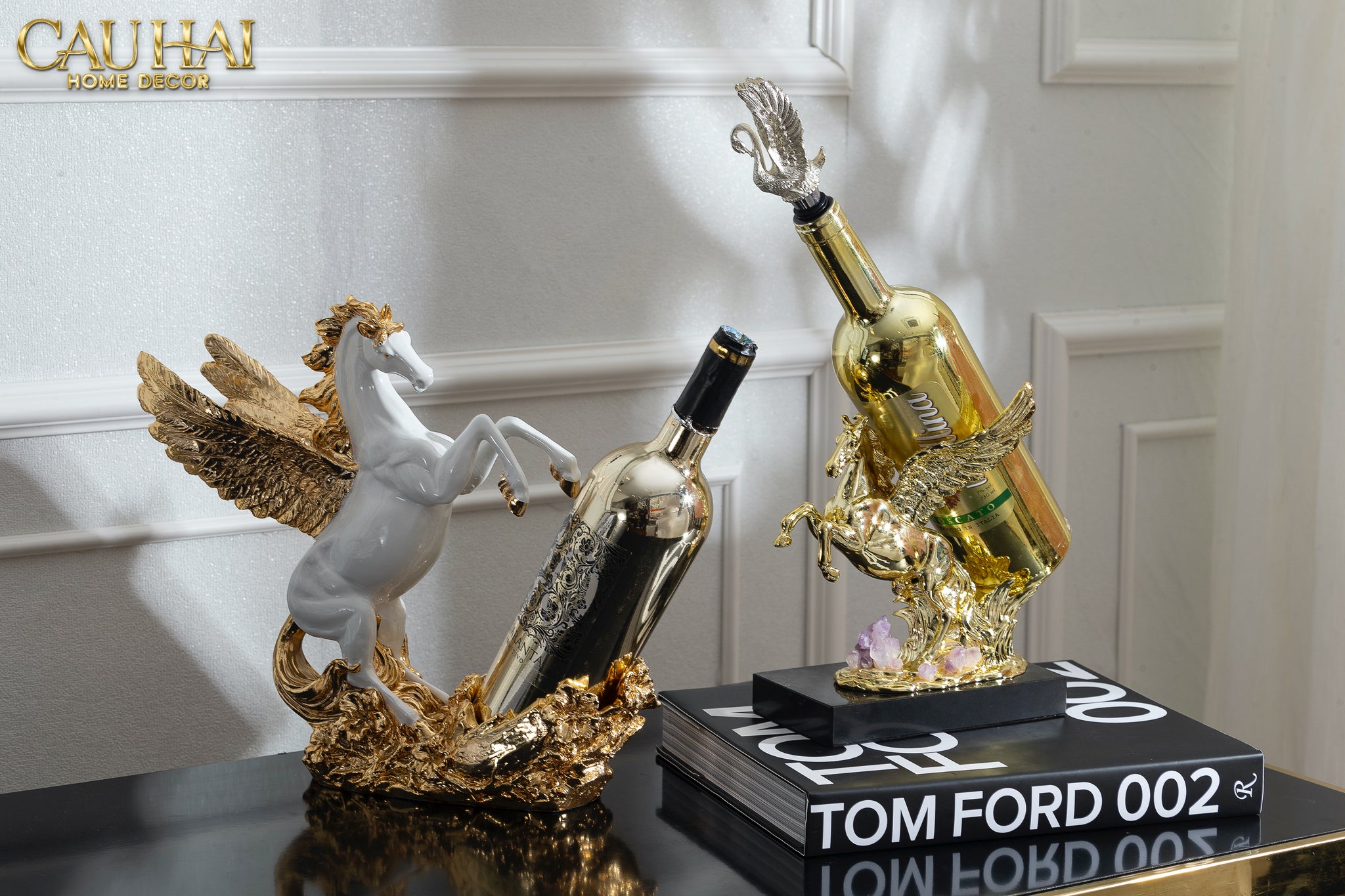 ĐẾ RƯỢU ELITE GOLDEN PEGASUS SS25-CẬU HAI HOME DECOR