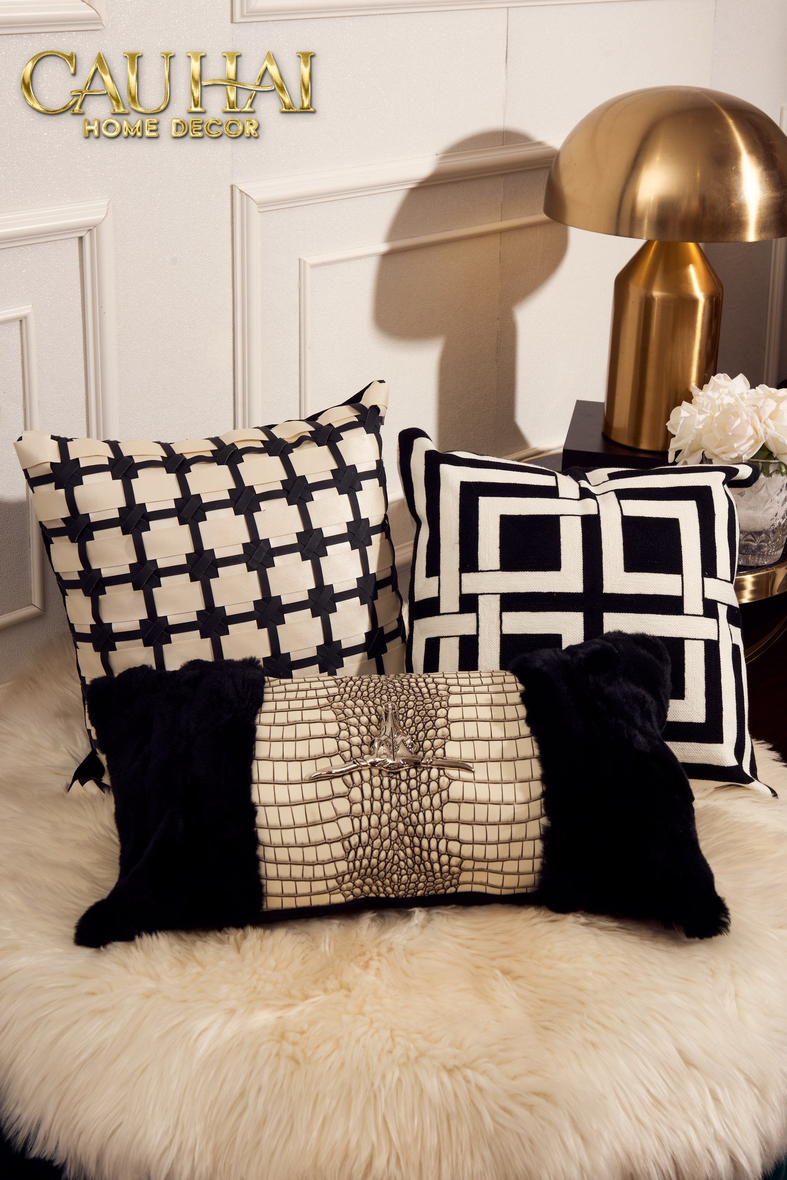 Maison Couture - Vỏ Gối Da Lux Leather Crossline Monochrome  45
