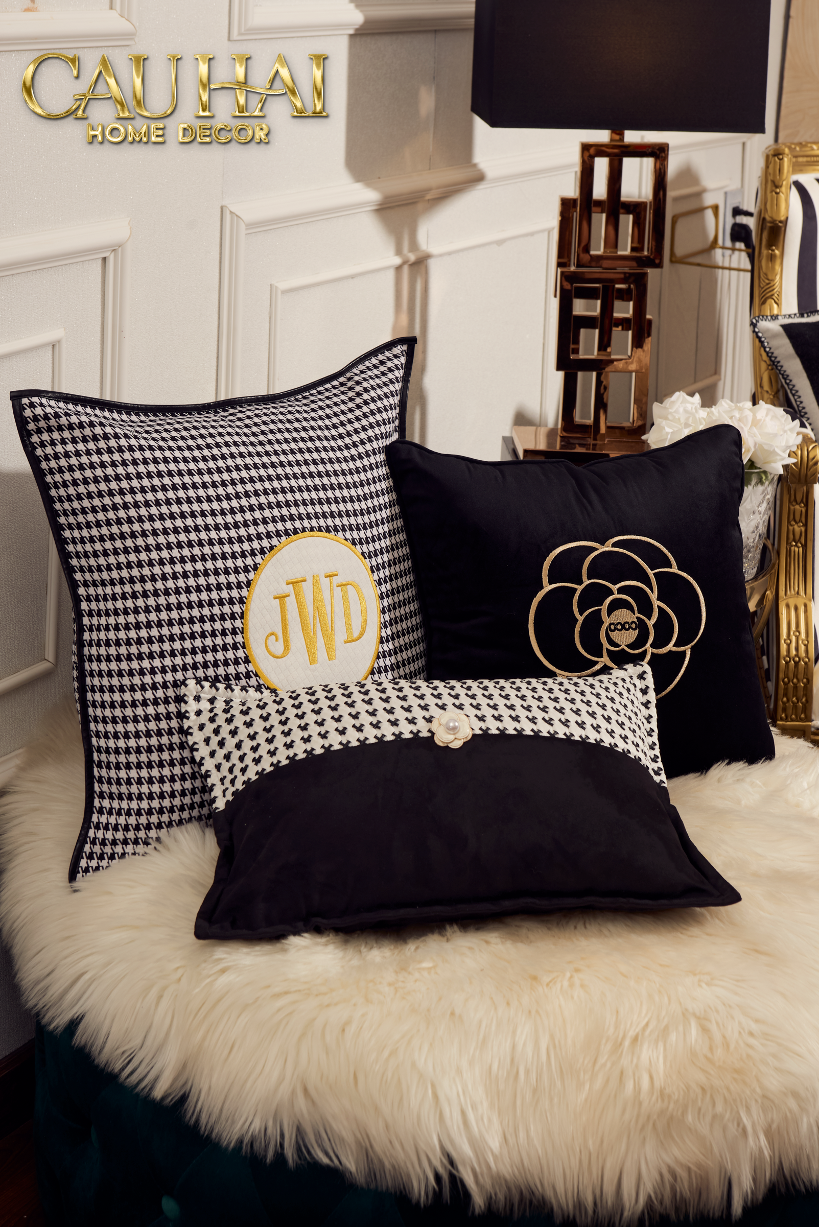 Gối Velvet Tweed Camélia Mystique 30X50