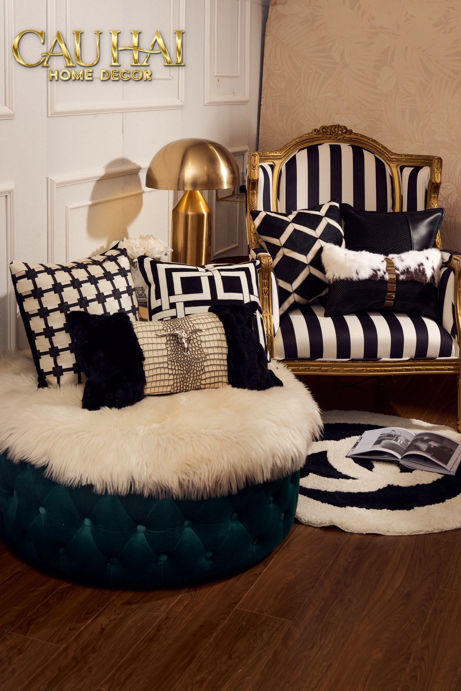 Maison Couture - Vỏ Gối Da Lux Leather Crossline Monochrome  45