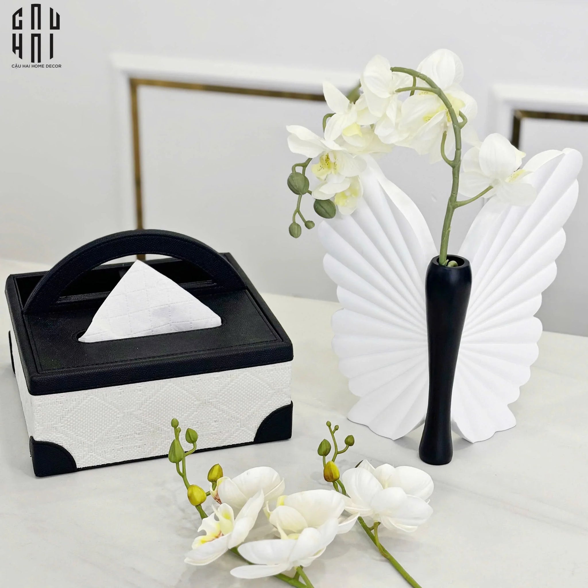 Bình Hoa Butterfly Wings - Black - Angel In Bloom Ss25 - CẬU HAI HOME DECOR