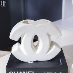 Bình Hoa Gốm Trắng Coco Blanche Iconique Couture Vase 15x18-CẬU HAI HOME DECOR