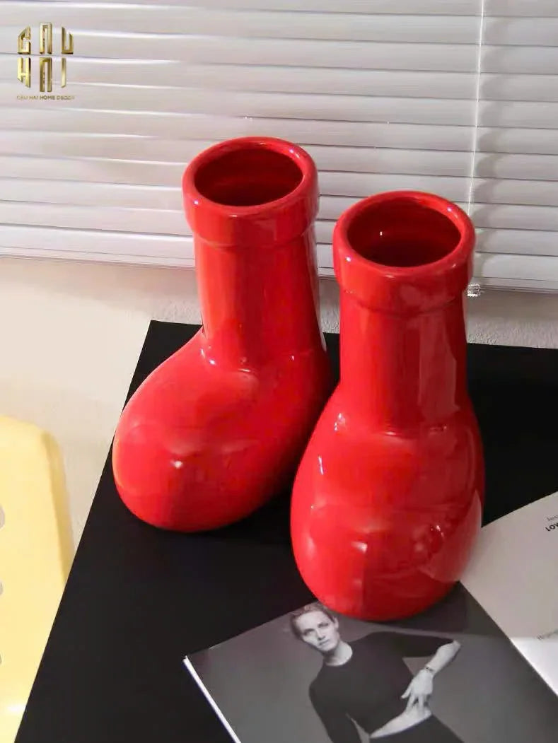 BÌNH HOA RED GLOSSY BOOT-CẬU HAI HOME DECOR