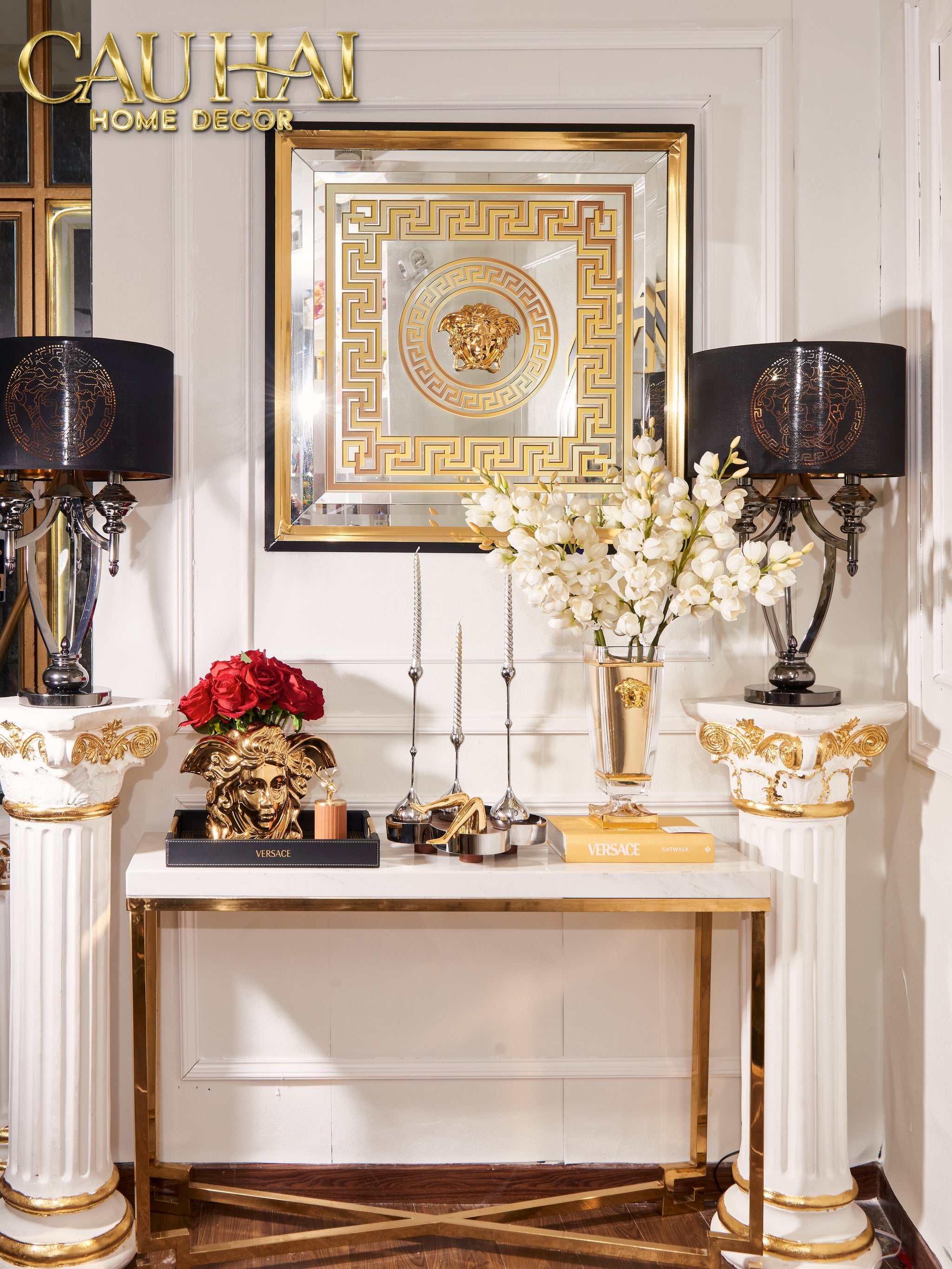 Maison Couture - Đèn Bàn Versus Medusa Signature V Class Side Table Lamp H70