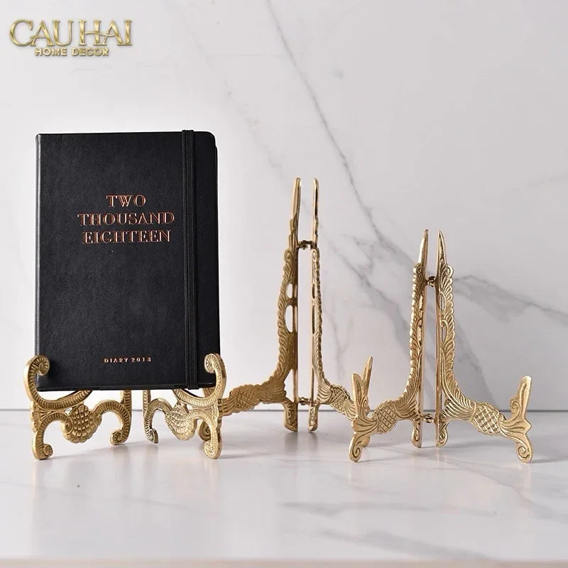 Chân Đỡ Đĩa Đồng Trưng Bày - Plate Stand Cosmo-CẬU HAI HOME DECOR