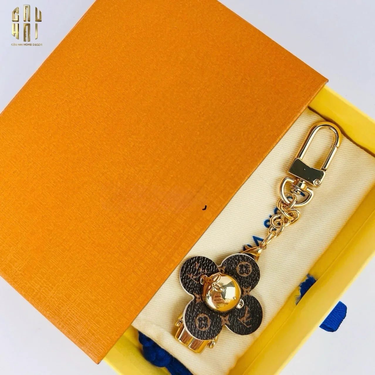 CHARM TÚI GOLDEN MONO LOUIS VIVIENNE-CẬU HAI HOME DECOR