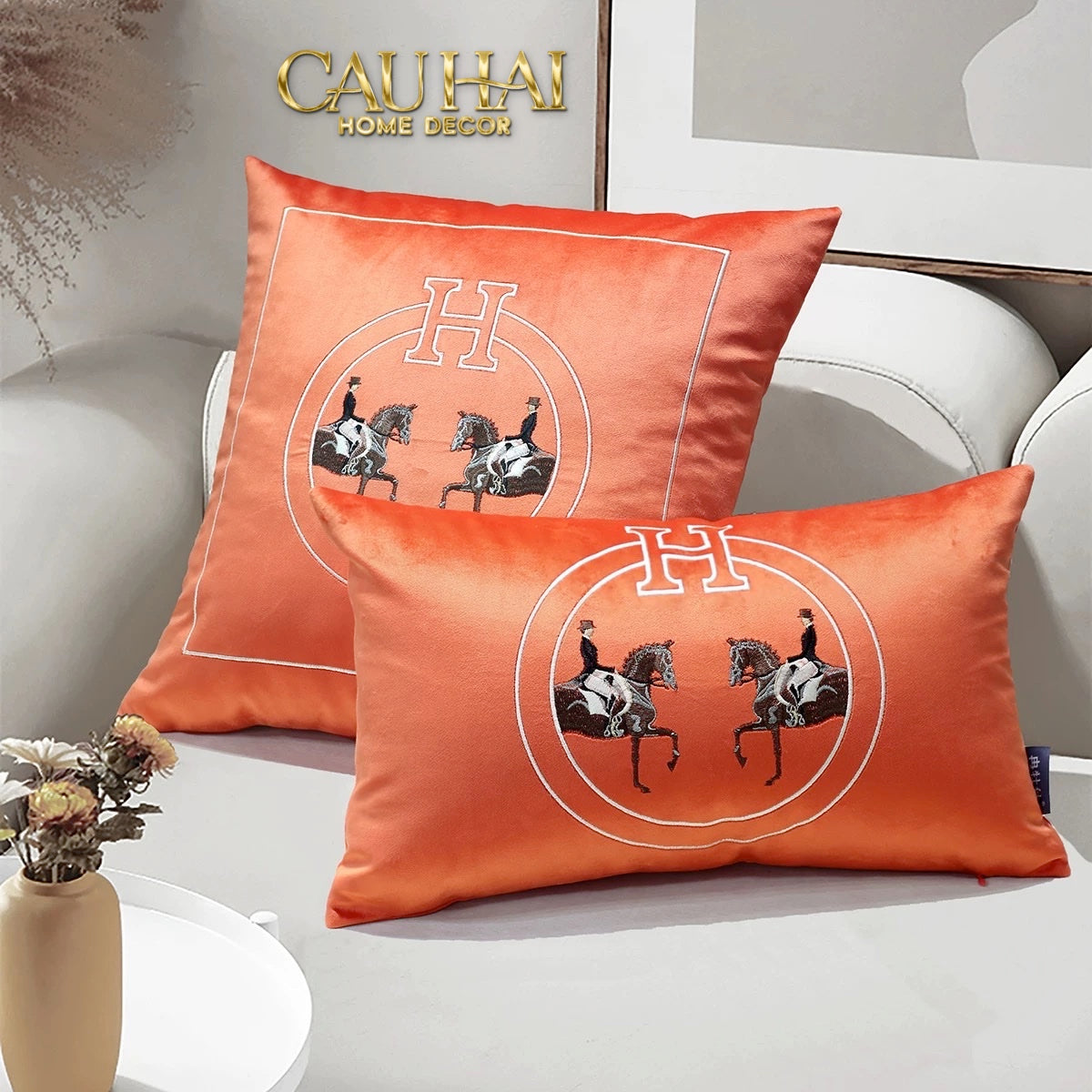 Vỏ Gối Nhung Terra Velour Equestrian Horseman 45-CẬU HAI HOME DECOR