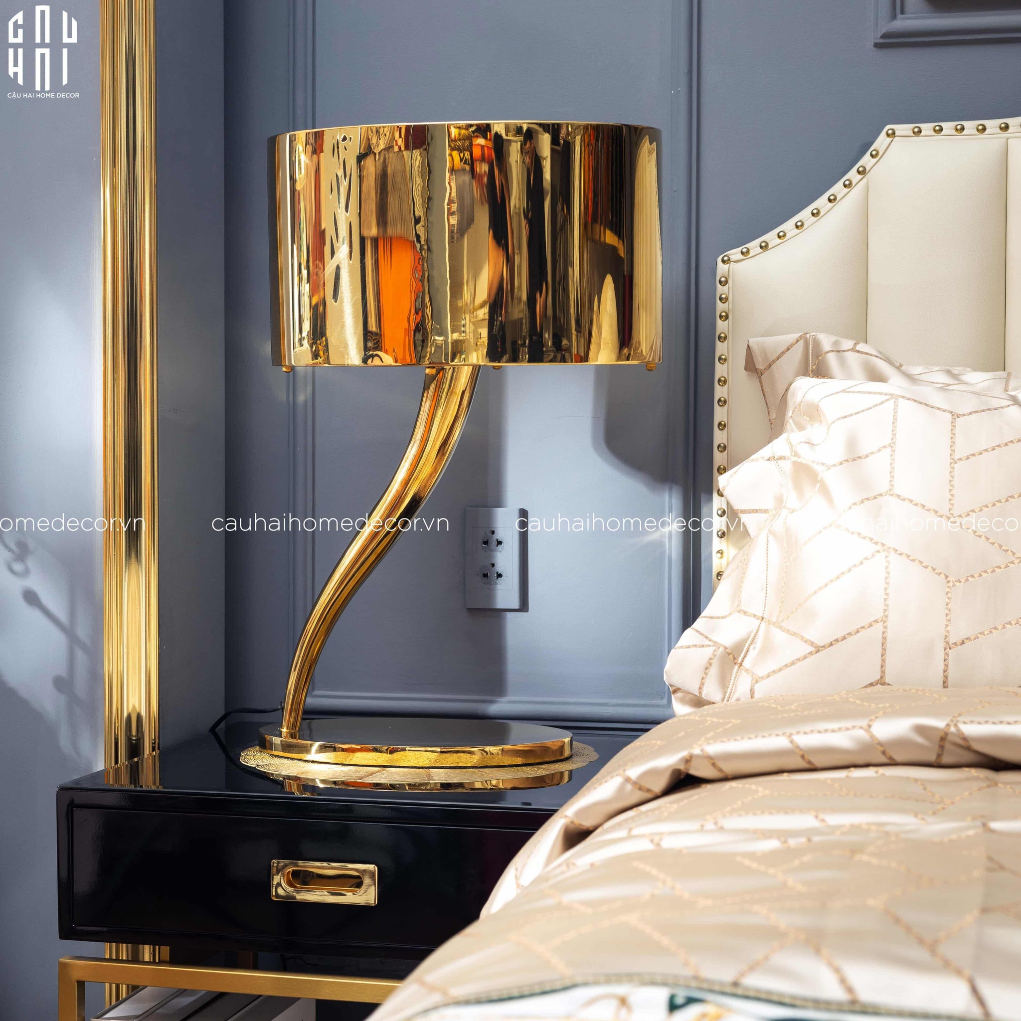 ĐÈN BÀN HATHOR - HATHOR SIDE TABLE LAMP-CẬU HAI HOME DECOR