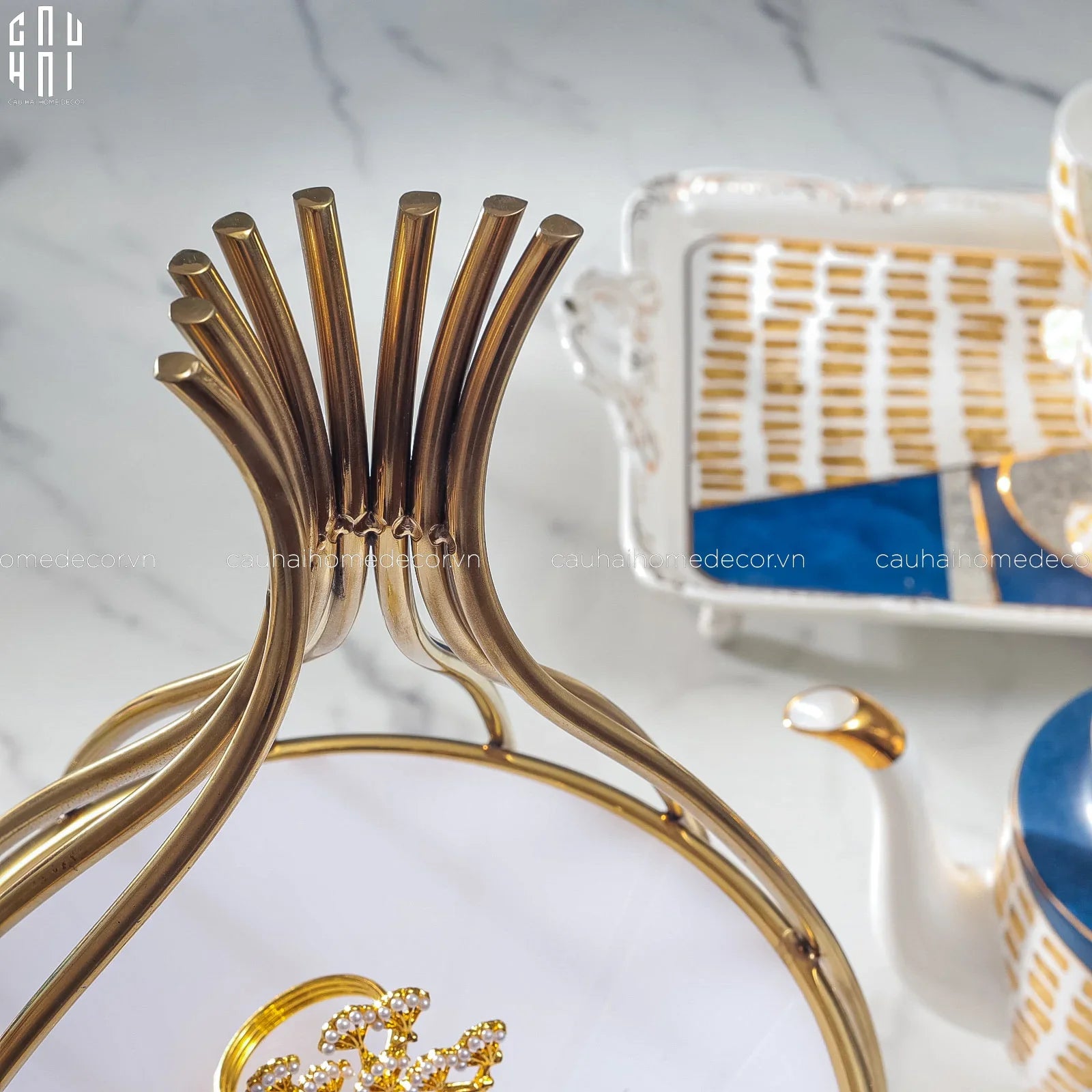 ĐĨA BÁNH 3 TẦNG GOLDEN CAGE-CẬU HAI HOME DECOR