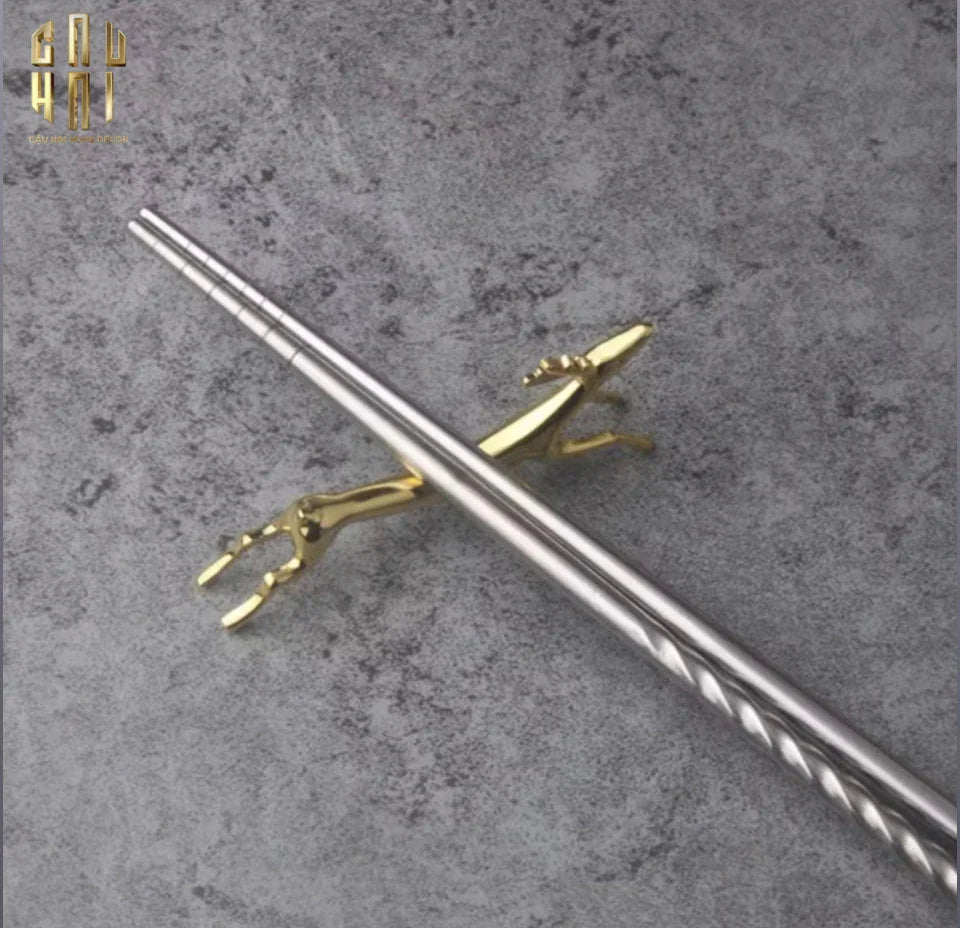 GÁC ĐŨA - CHOPSTICK REST ELK-CẬU HAI HOME DECOR