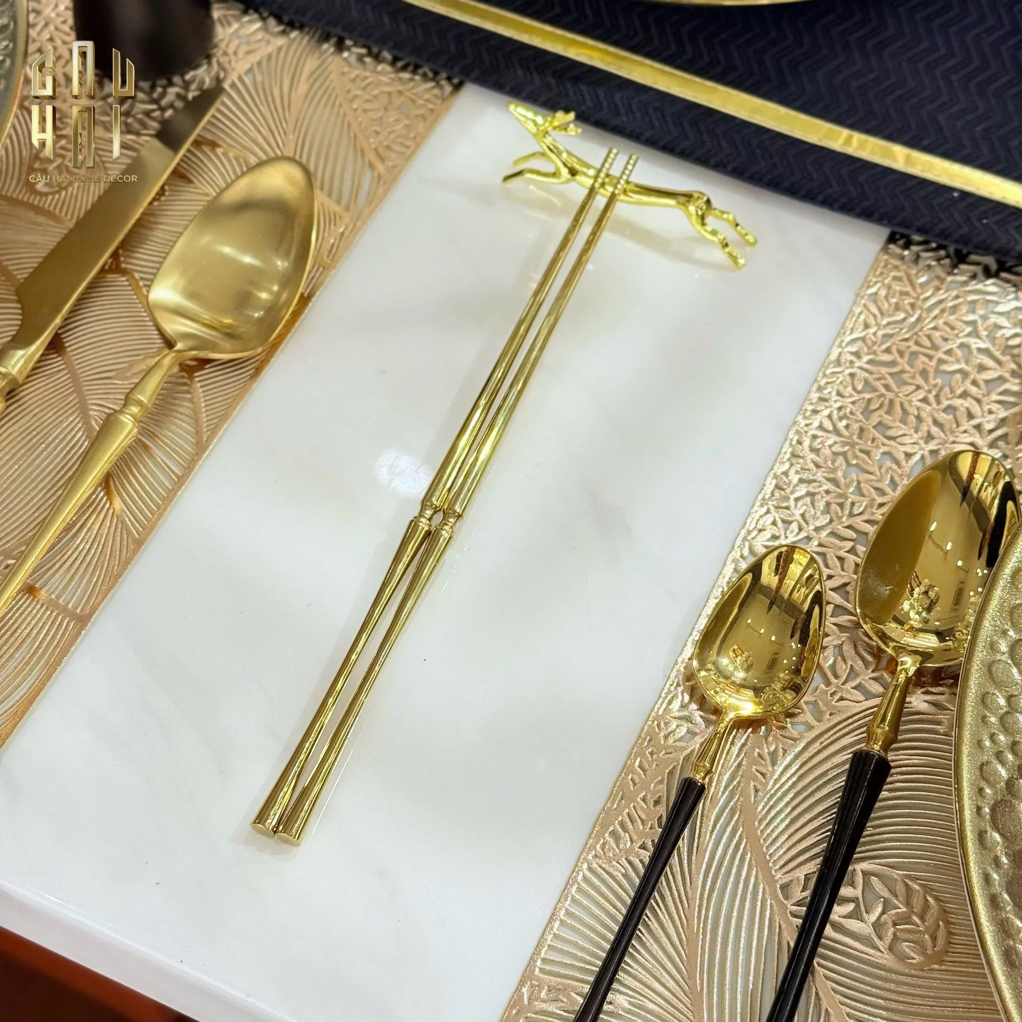 GÁC ĐŨA - CHOPSTICK REST ELK-CẬU HAI HOME DECOR