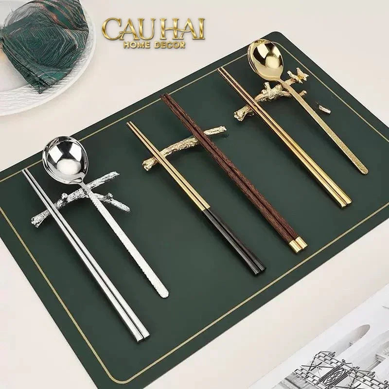 Gác Đũa Nhánh Cây Golden Bird Branch Harmony Premium Chopstick Rack 11 x 8.4 cm-CẬU HAI HOME DECOR