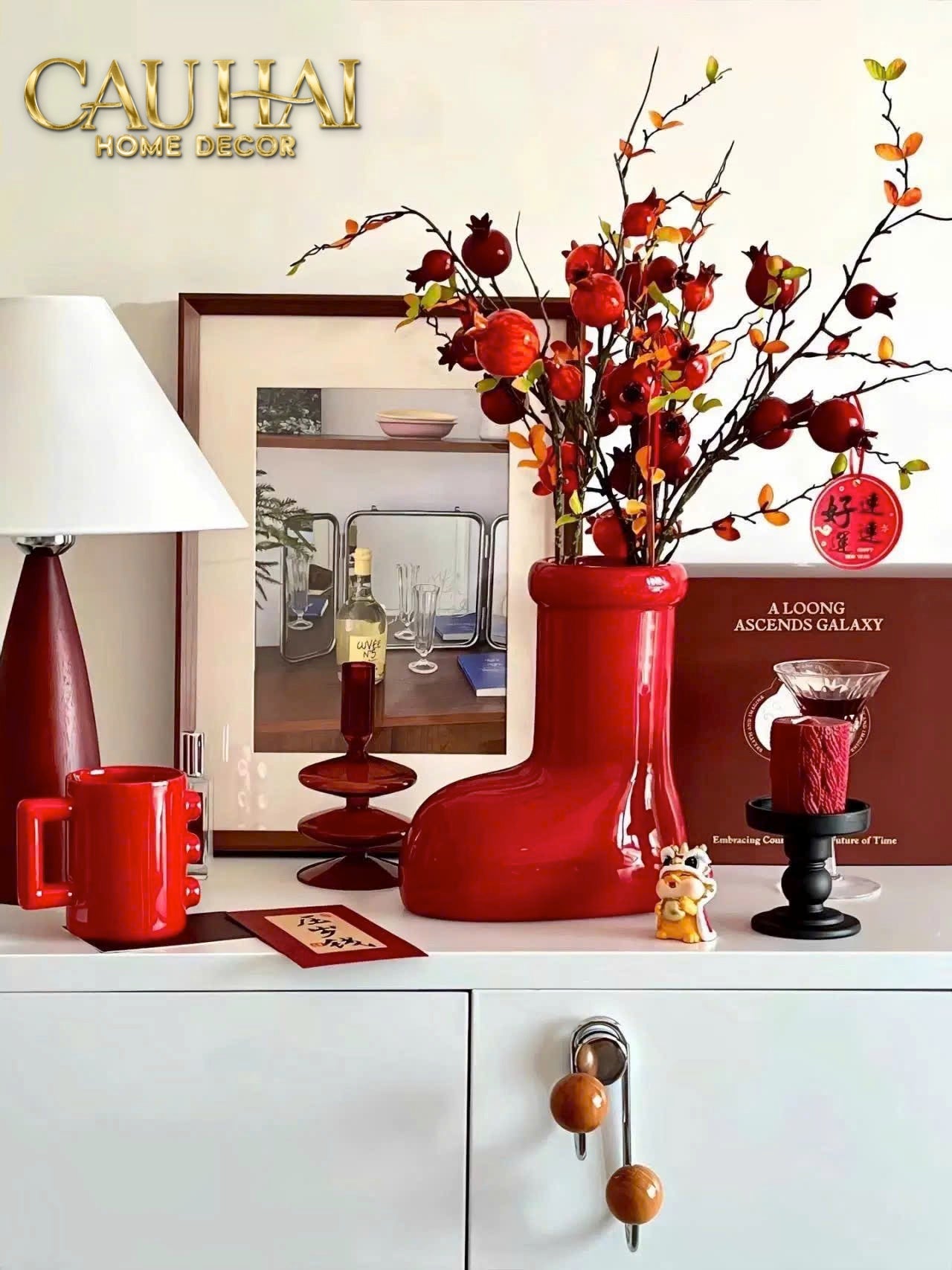 FÊTES COUTURE - BÌNH HOA ROUGE GLOSSY BUBBLR BOOT VASE-CẬU HAI HOME DECOR