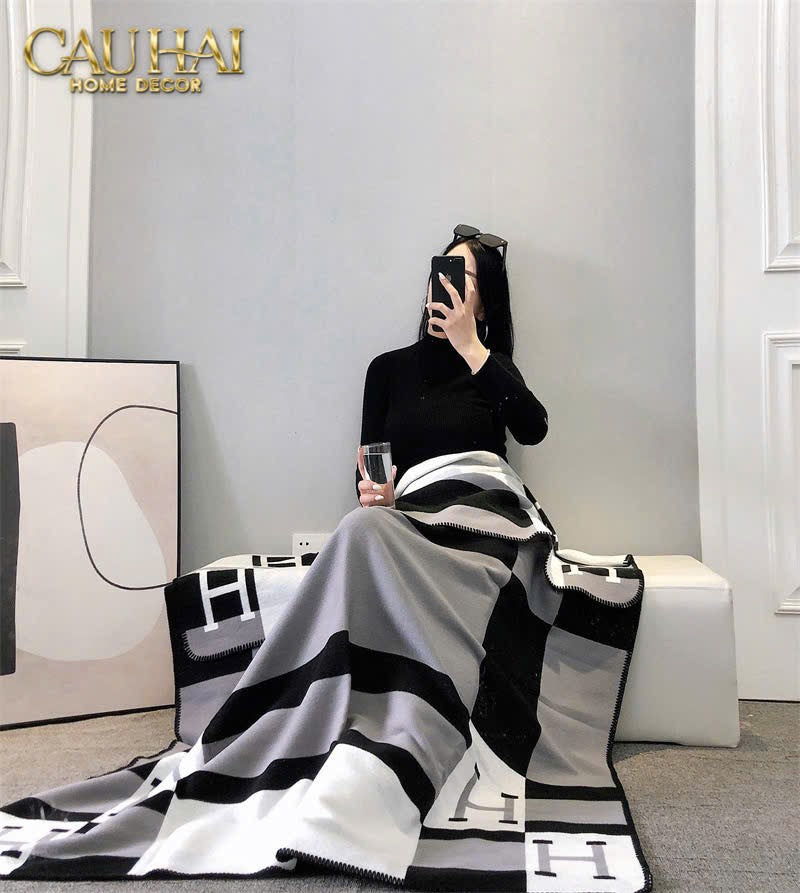 CHĂN SOFA BLACK-W HELIOS VELVET BLANKET-CẬU HAI HOME DECOR