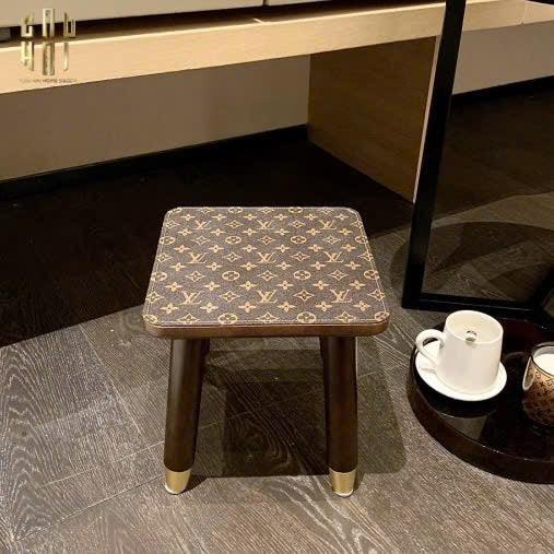 GHẾ VUÔNG LOUIS MONOGRAM-CẬU HAI HOME DECOR