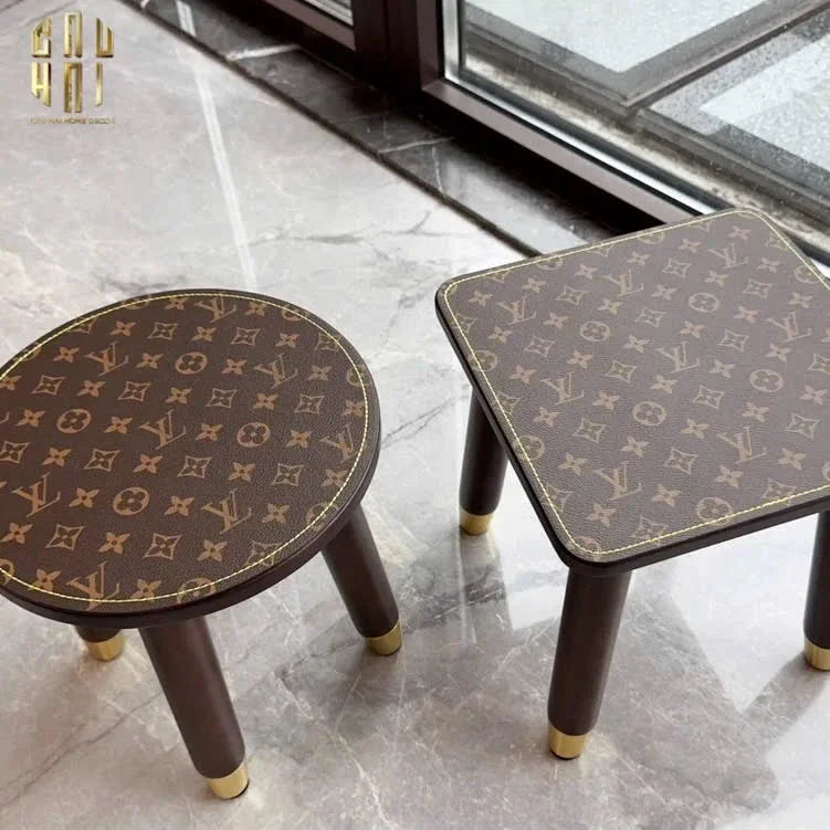 GHẾ VUÔNG LOUIS MONOGRAM-CẬU HAI HOME DECOR