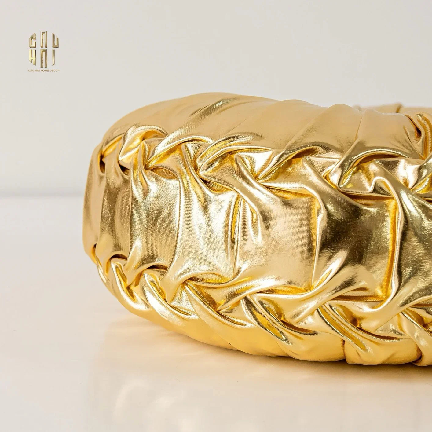 Gối Da Bóng Stunning Kelly - Gold-CẬU HAI HOME DECOR