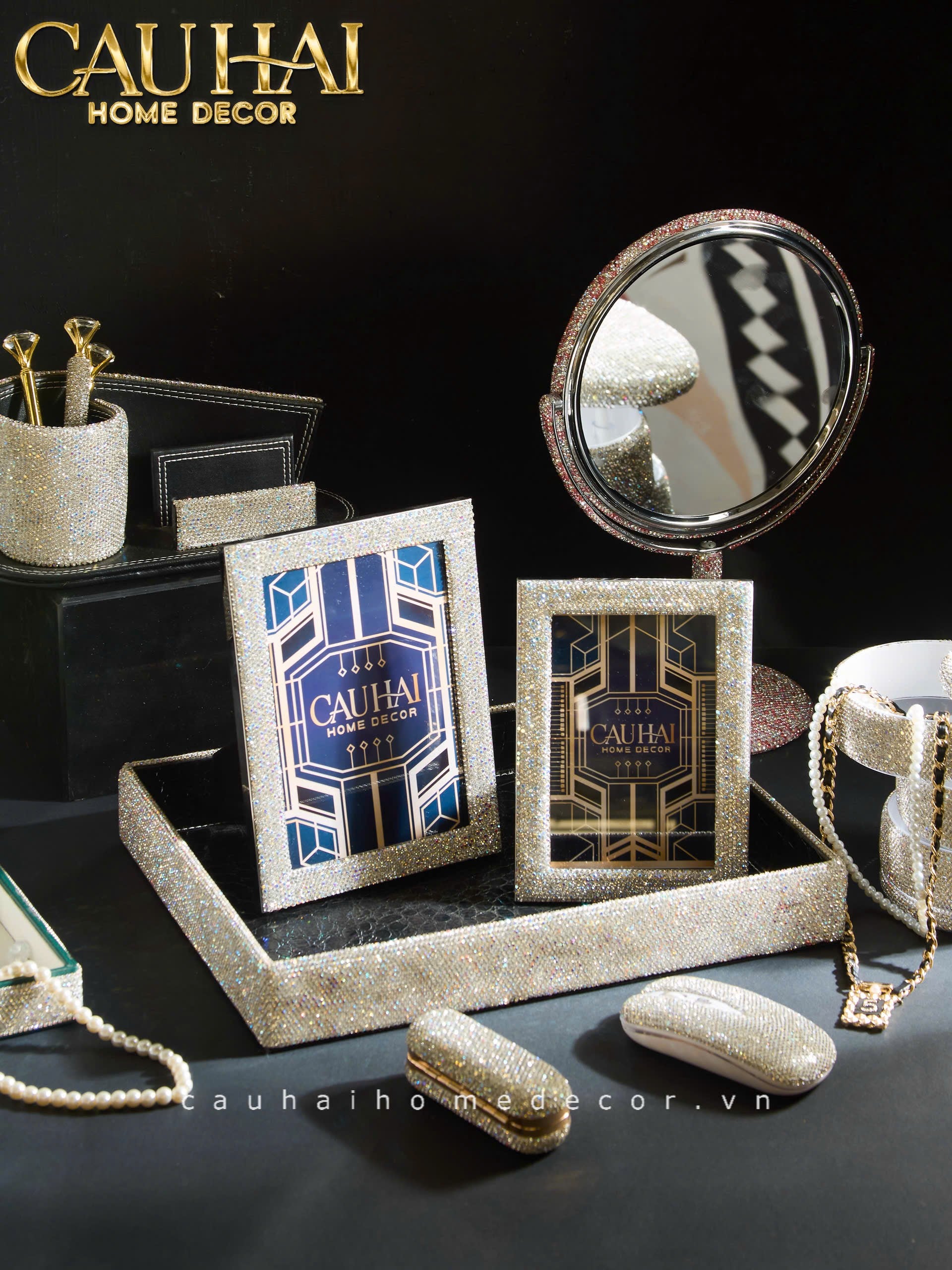 Haute Folie - Hộp Cọ Make Up On The Go Beauty Box Diamond Bling Bling - CẬU HAI HOME DECOR