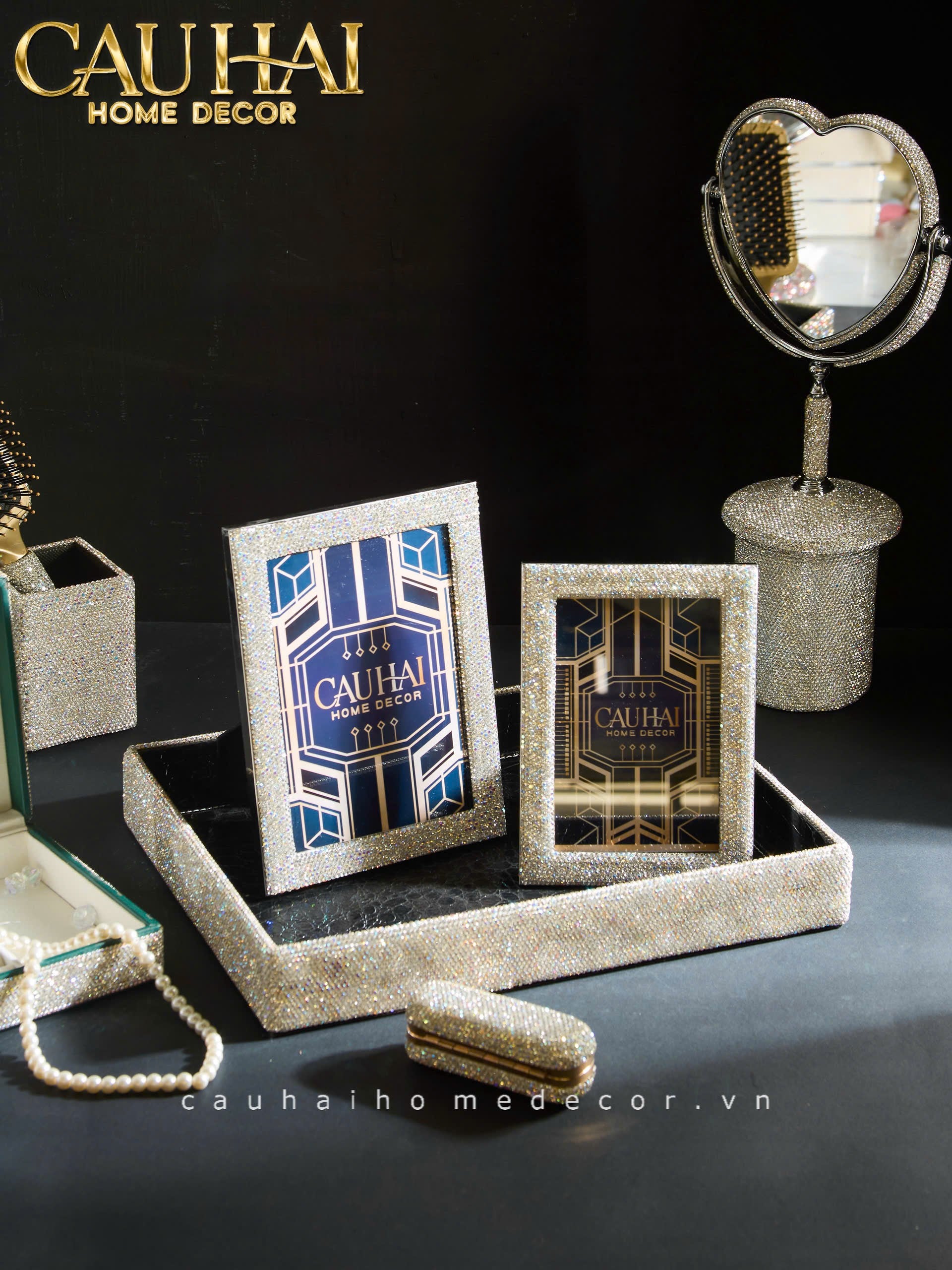 Haute Folie - Hộp Cọ Make Up On The Go Beauty Box Diamond Bling Bling - CẬU HAI HOME DECOR