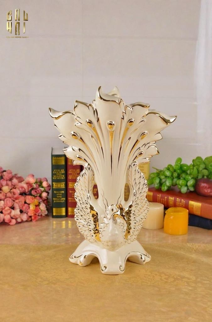 HOME COUTURE - BÌNH HOA KHỔNG TƯỚC SS25-CẬU HAI HOME DECOR