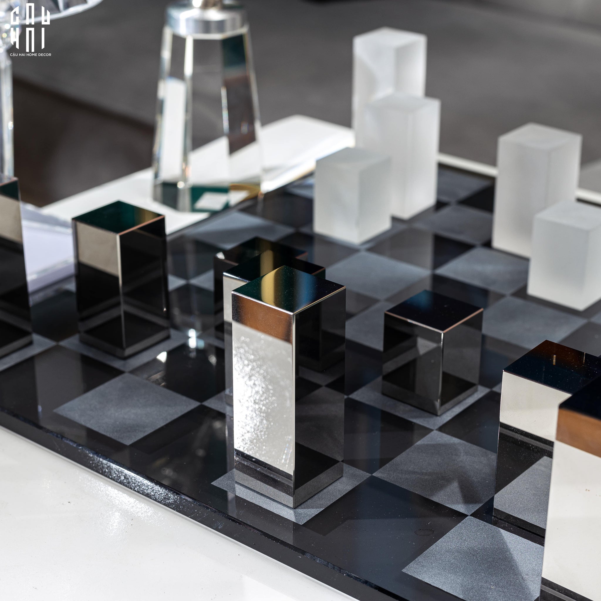 HOME COUTURE - MAJESTIC LUXURY CRYSTAL CHESS BOARD-CẬU HAI HOME DECOR