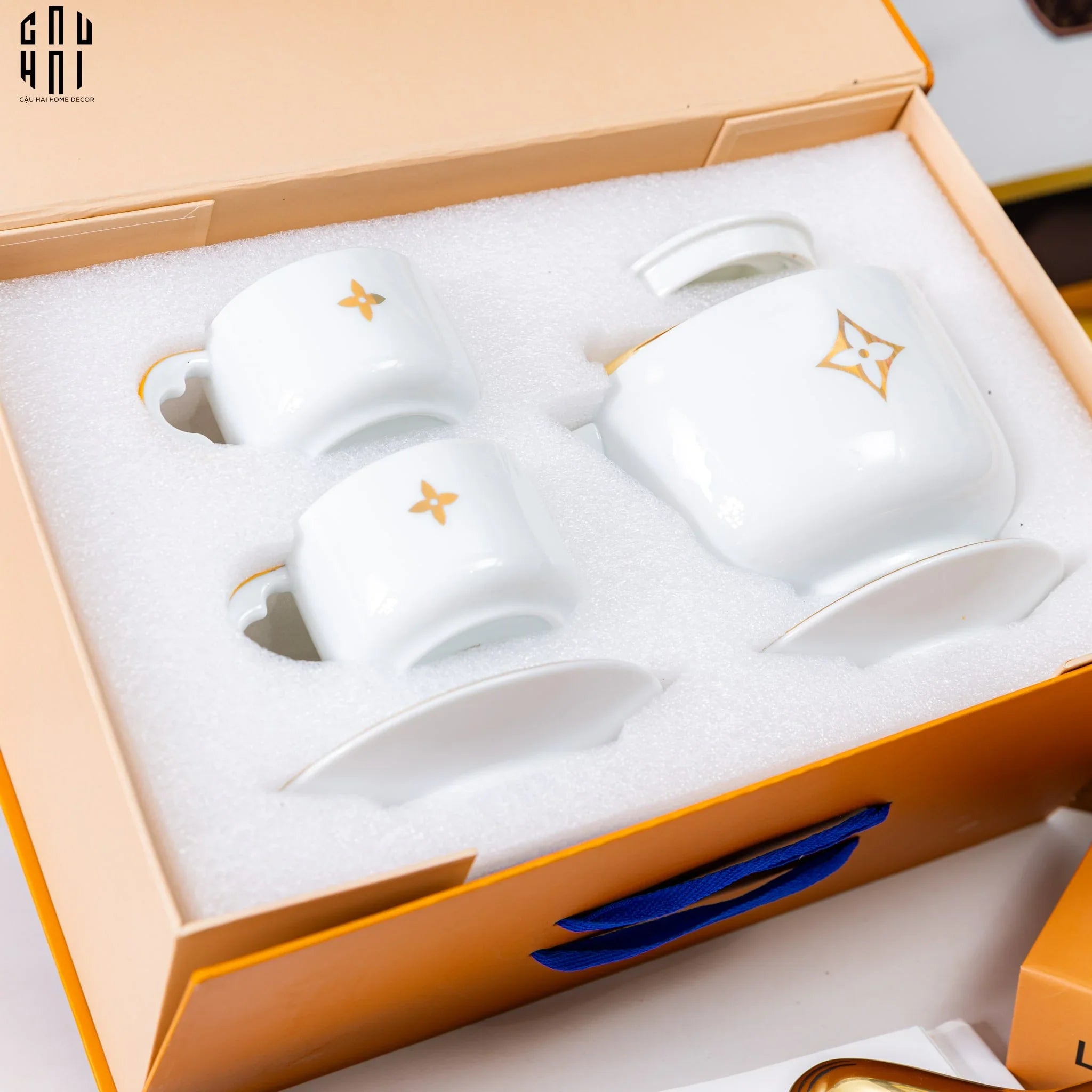 HOME COUTURE - SET BÌNH TRÀ LOUIS.V 2 TÁCH BASIC WHITE - FULL BOX SS25-CẬU HAI HOME DECOR