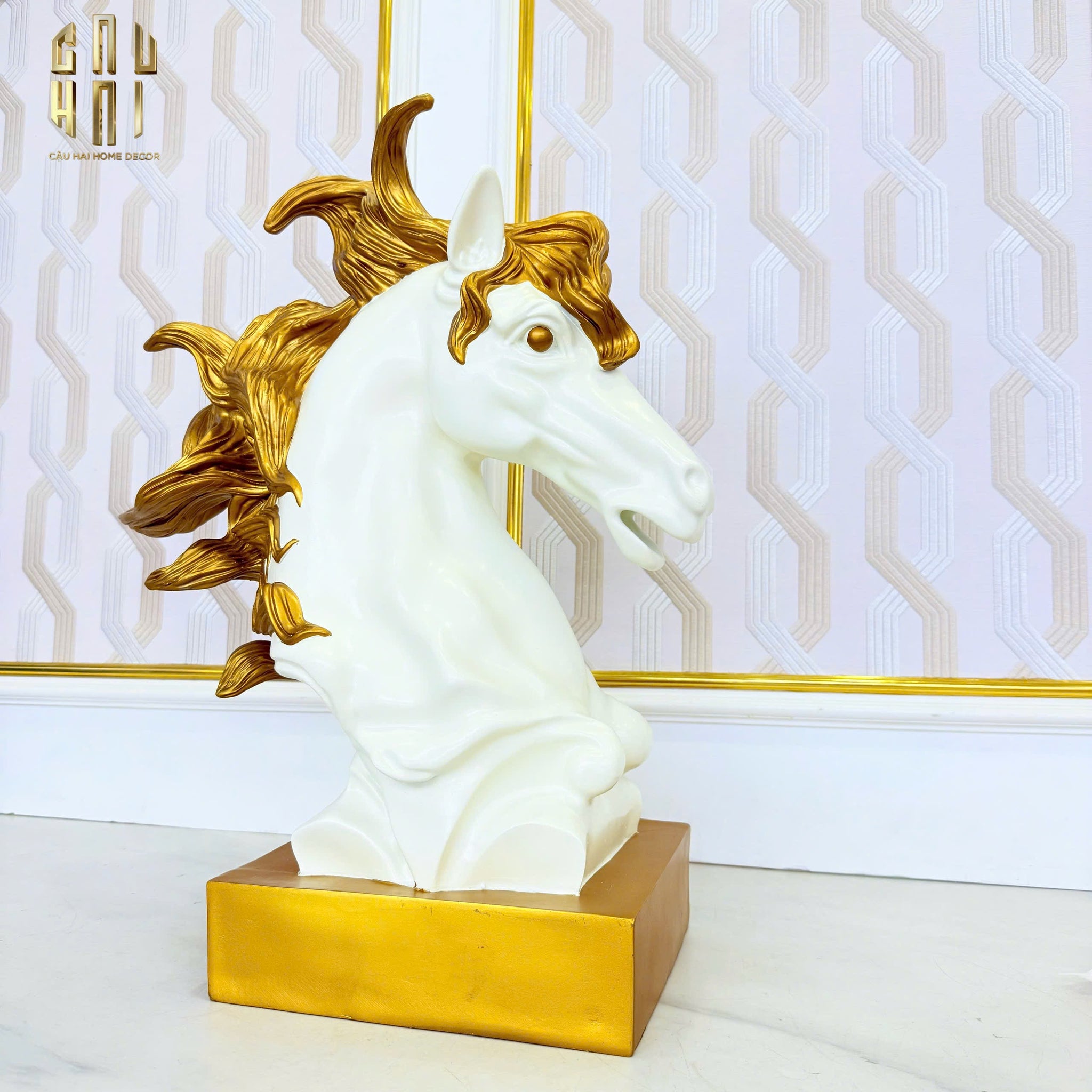 HOME COUTURE - TƯỢNG KIM MÃ CAVALLIERE D'OR-CẬU HAI HOME DECOR