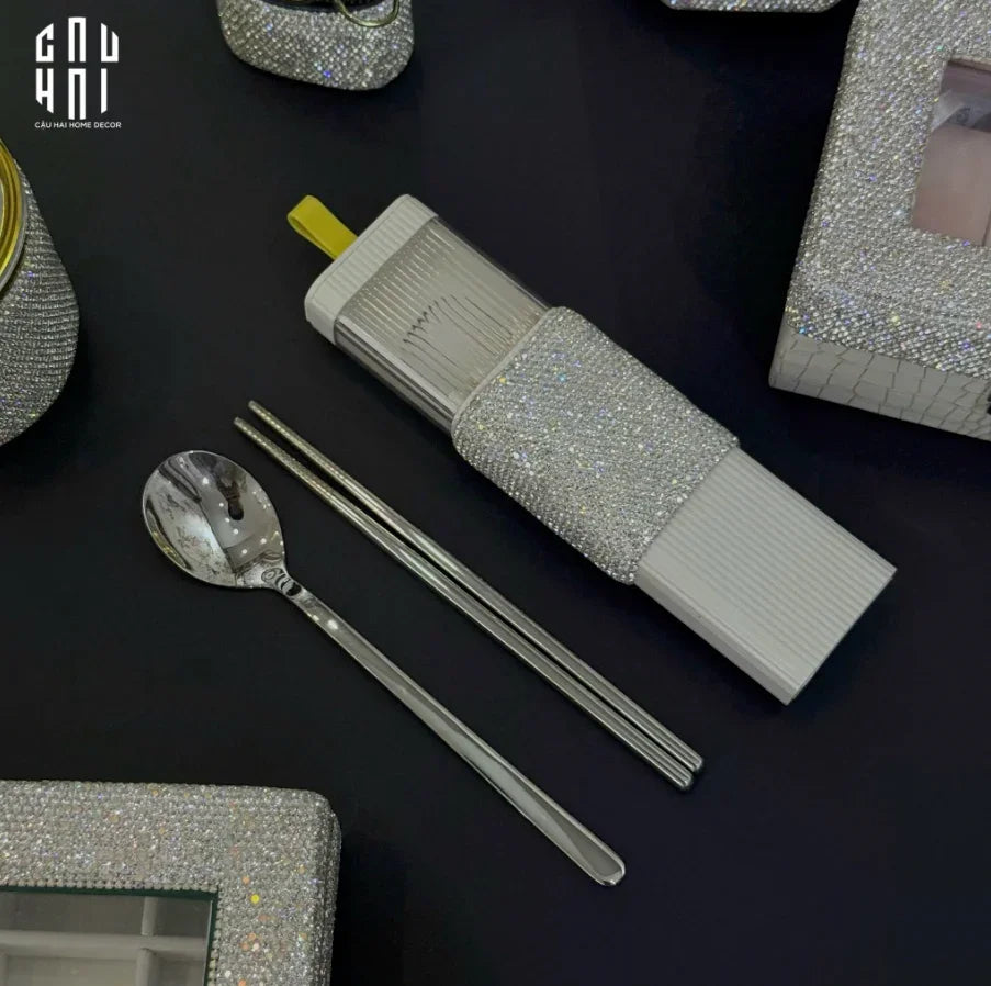 HỘP ĐỰNG DAO MUỖNG DIAMOND BLING BLING-CẬU HAI HOME DECOR
