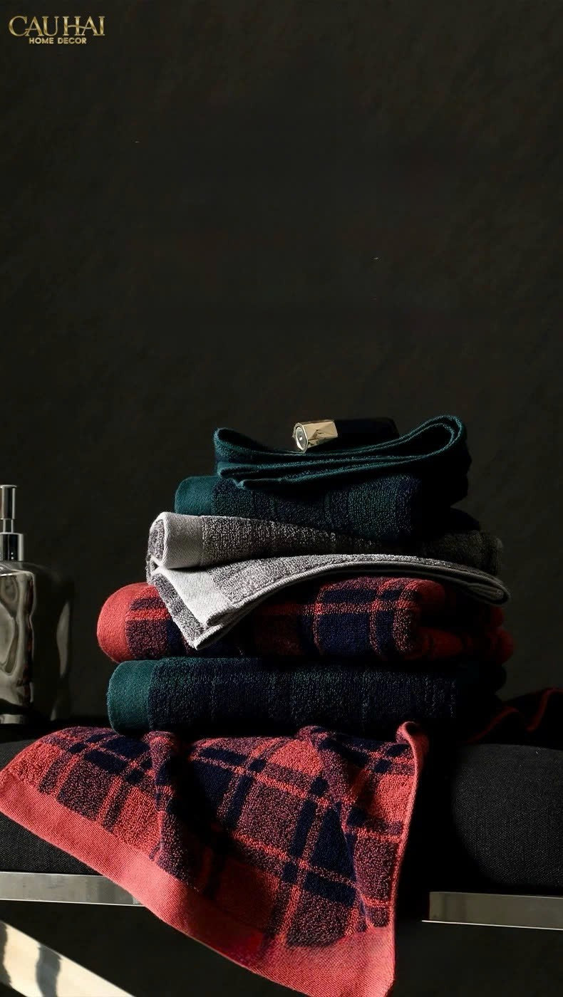 KHĂN TẮM 70X140 - MOTIF À CARREAU PREMIUM BATH TOWEL-CẬU HAI HOME DECOR