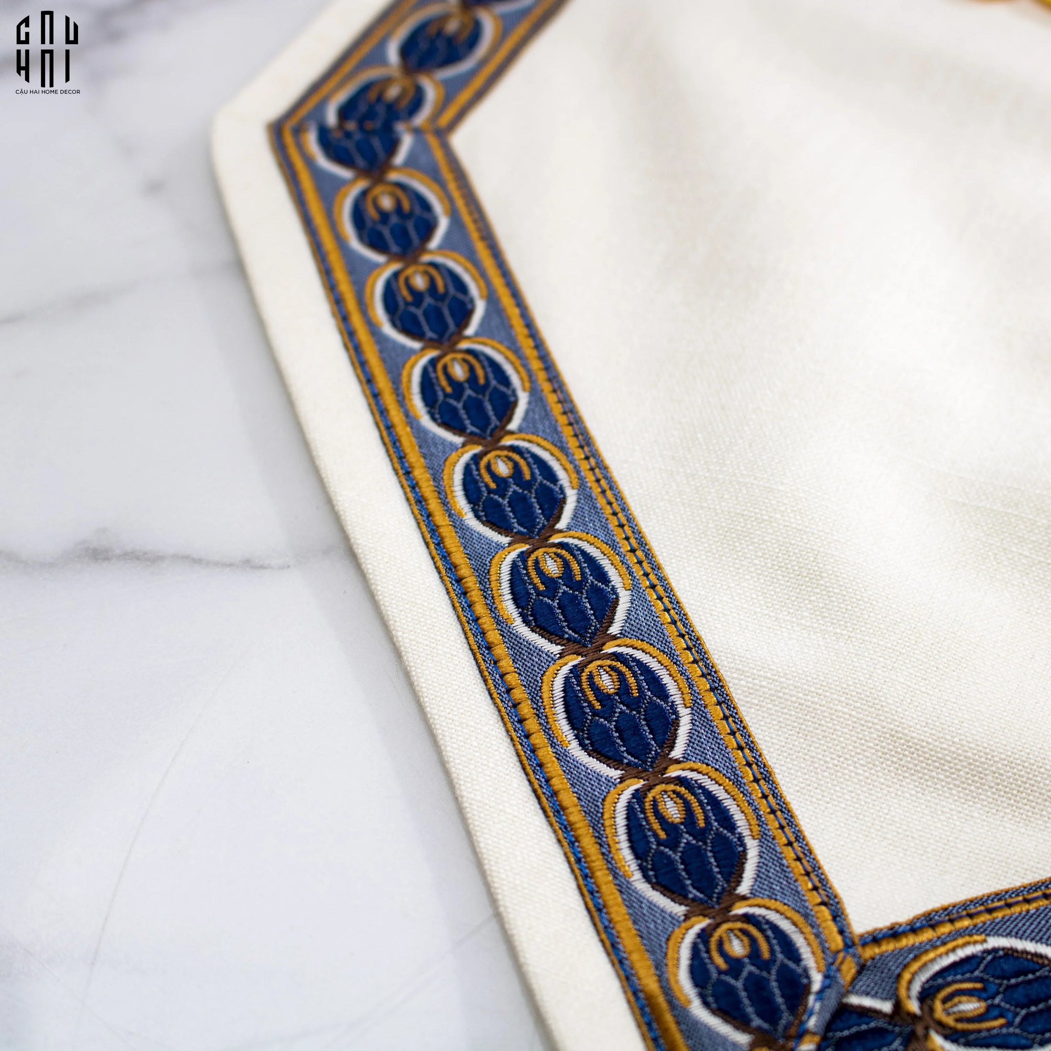 Khăn Trải Bàn - Opaline Lux Velvet D'Amour Table Runner 4M Table Runner - CẬU HAI HOME DECOR