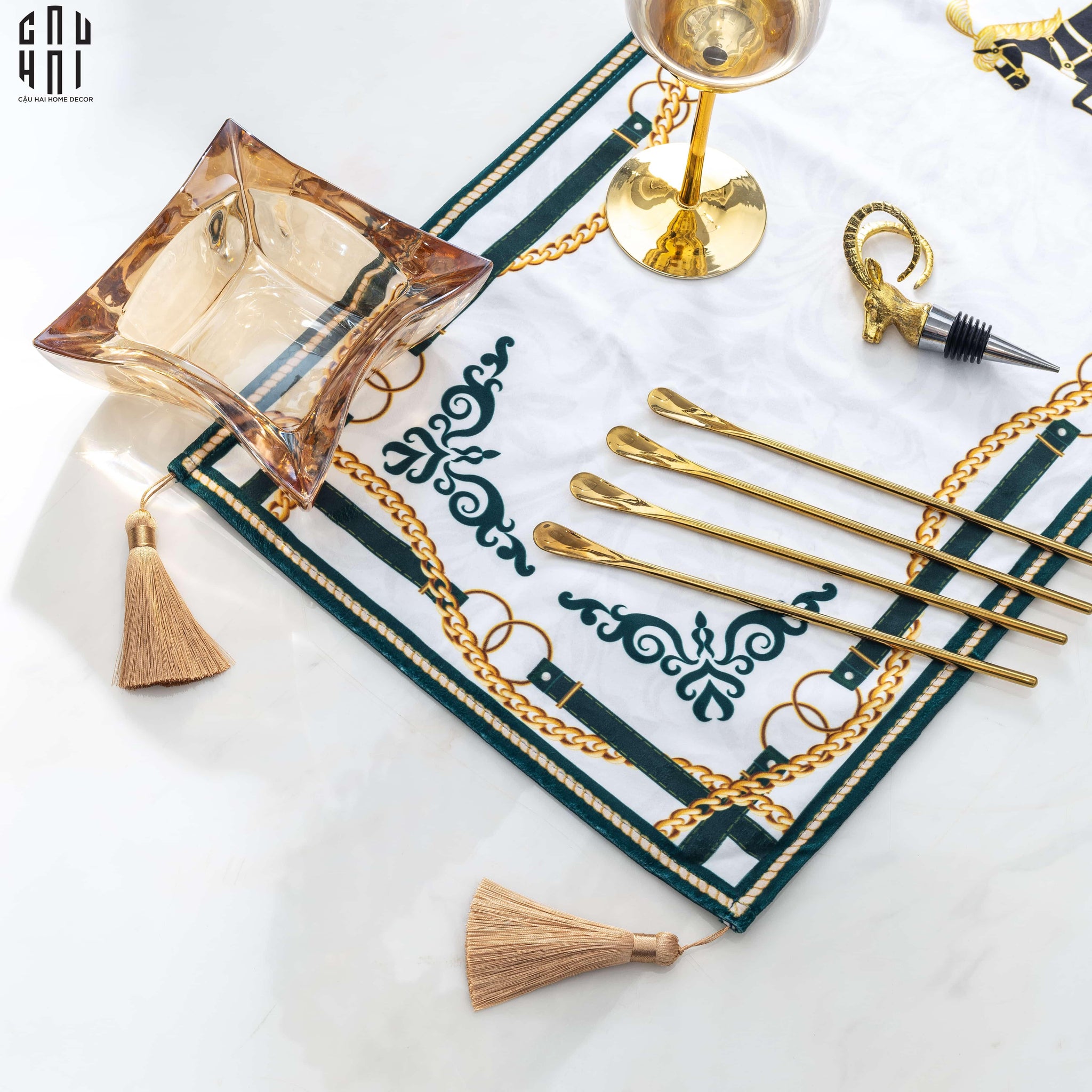 Khăn Trải Bàn Royal Hall Cavalier 2M6 Velvet Table Runner.-CẬU HAI HOME DECOR