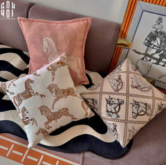 Les Cussins D’Élégance - Vỏ Gối Canvas Équestre Wild Spirit 45-CẬU HAI HOME DECOR