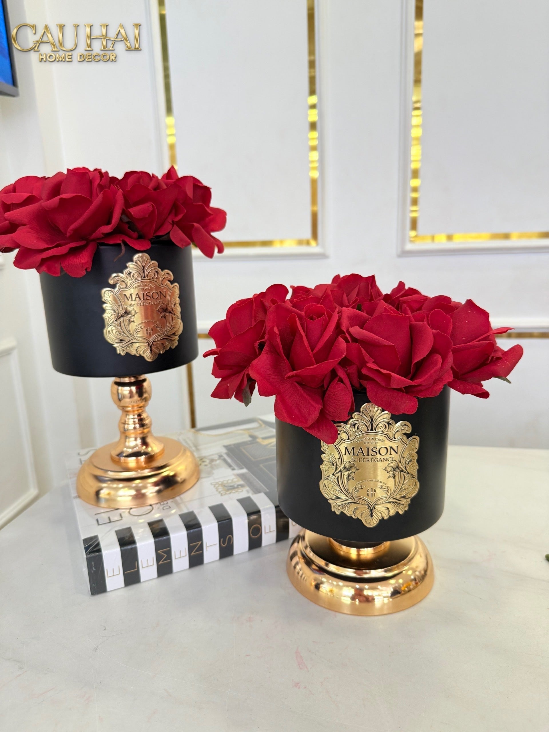 L’Essence Du Rose 15 - Chậu Hoa Hồng Pedestal H20 - CẬU HAI HOME DECOR