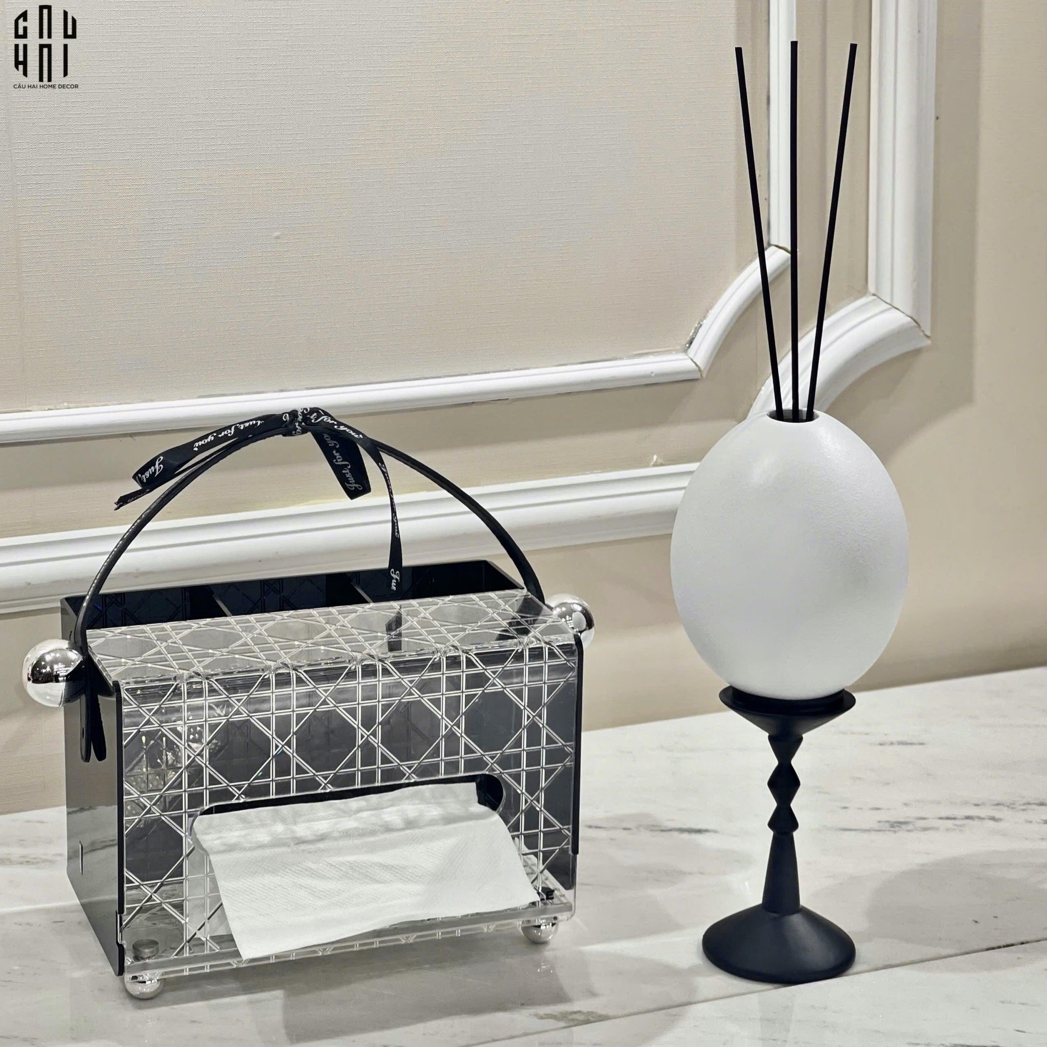 LỌ ĐỰNG TINH DẦU WHITE EGG - SS25-CẬU HAI HOME DECOR