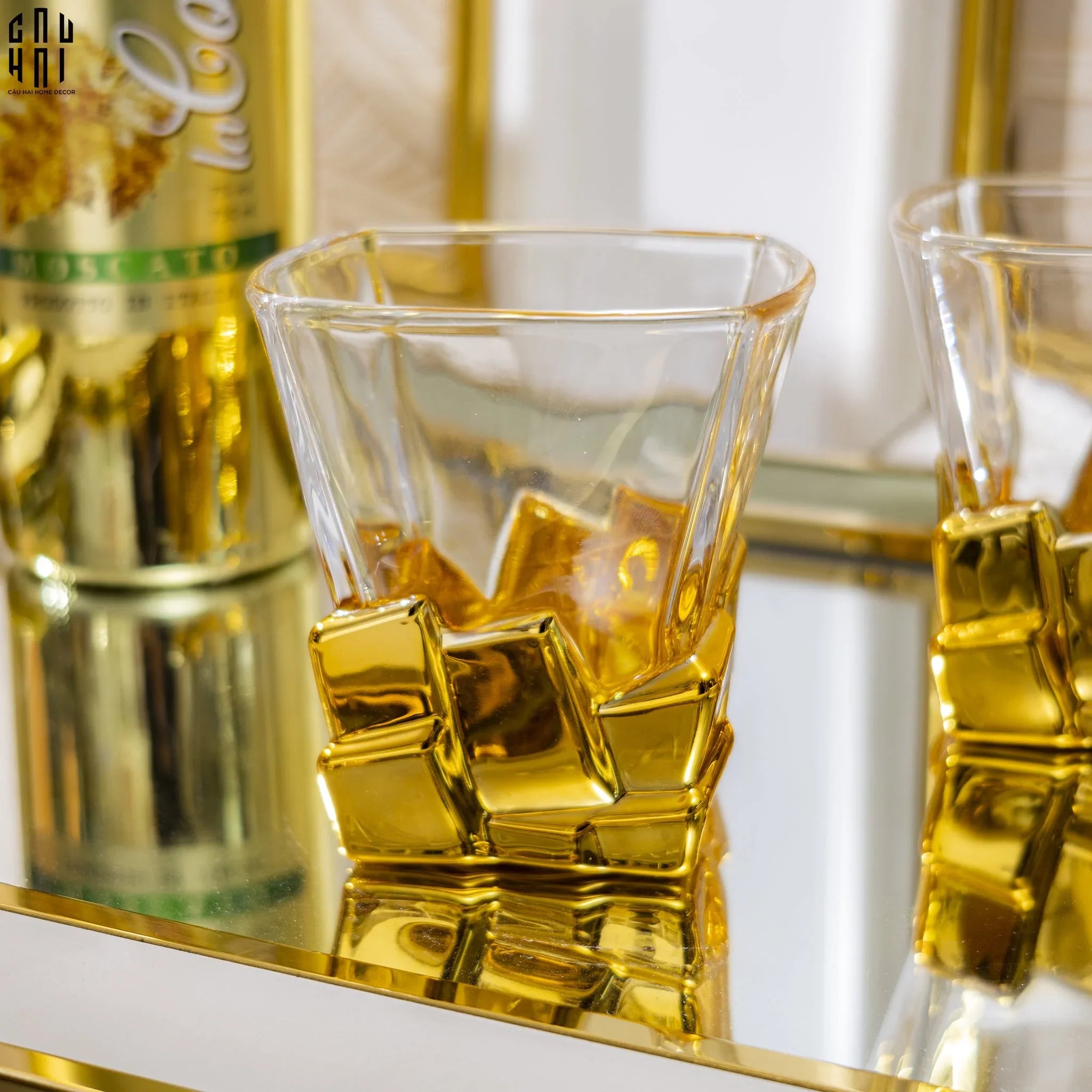 LY THUỶ TINH PIXEL GOLD - SS25-CẬU HAI HOME DECOR