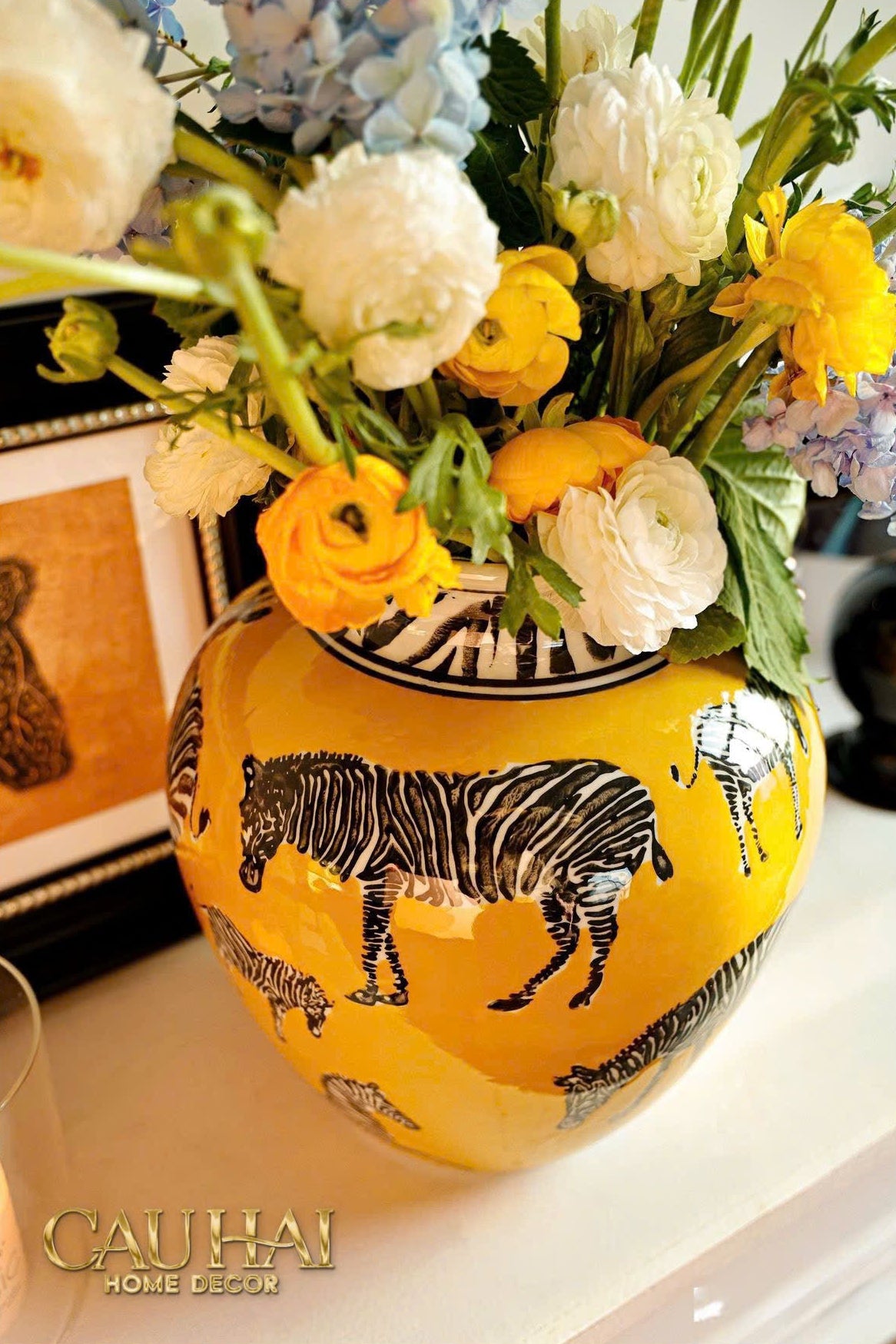 Maison Couture - Bình Hoa Gốm Sứ Hand-Painted Zebra Saffron Gold Artisan Vases - CẬU HAI HOME DECOR