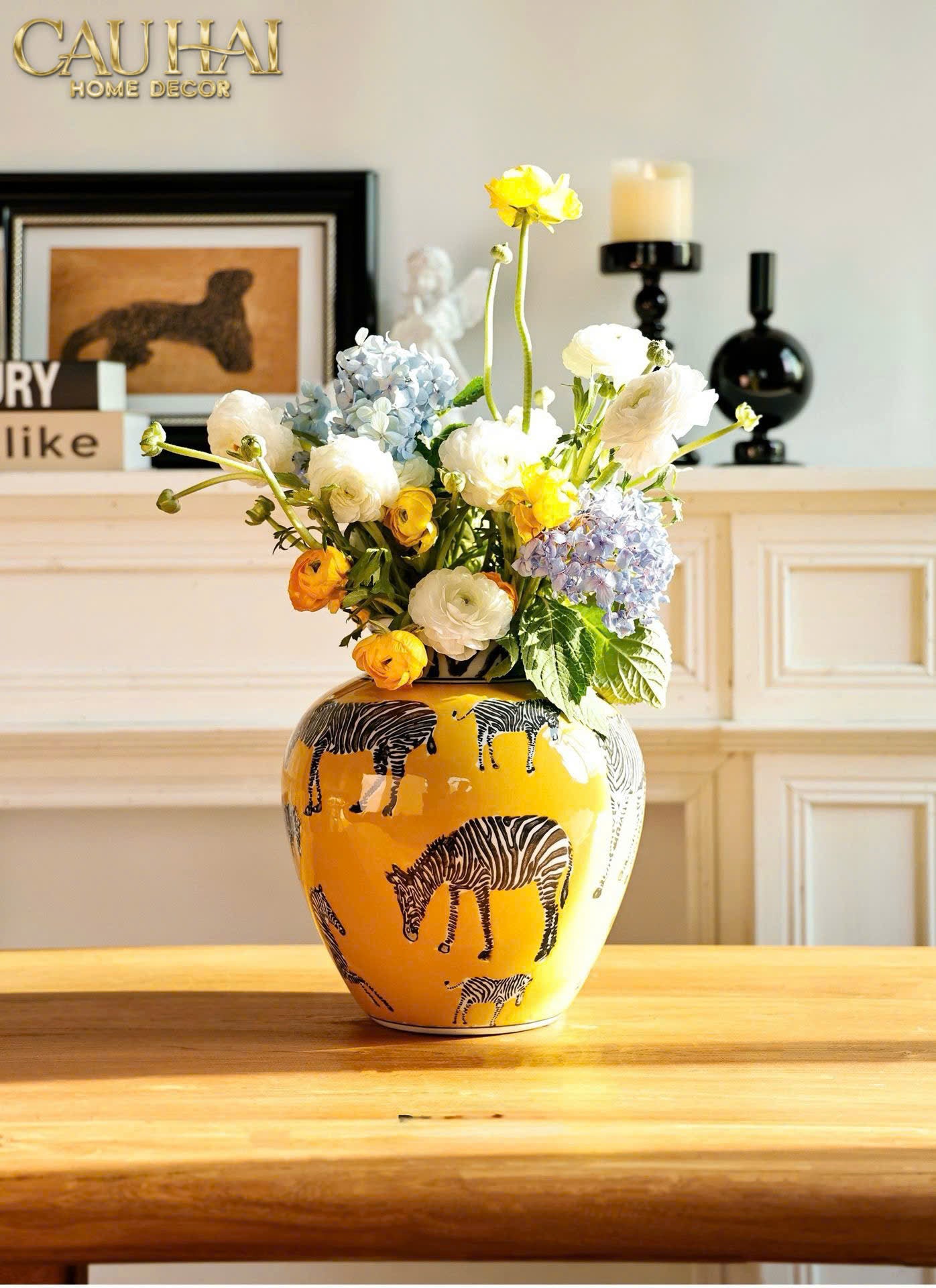 Maison Couture - Bình Hoa Gốm Sứ Hand-Painted Zebra Saffron Gold Artisan Vases - CẬU HAI HOME DECOR