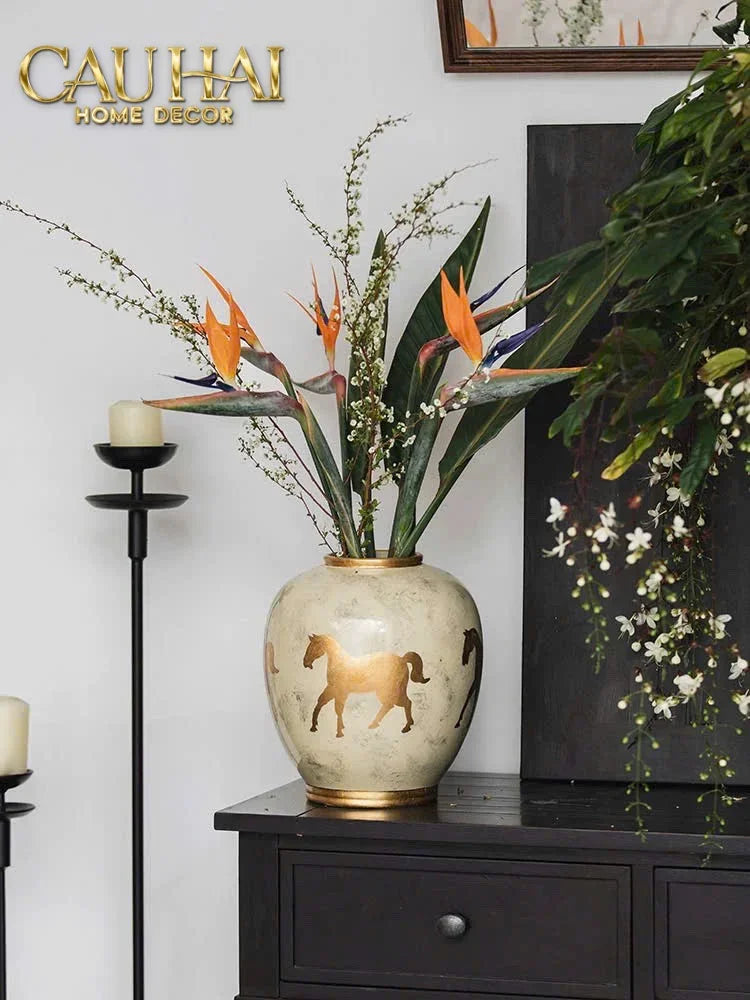 Maison Couture - Bình Hoa Gốm Sứ - Ngựa Dát Vàng Cheval Noble Ivoire Artisan Feuille D’Or Ceramic Vase H29-CẬU HAI HOME DECOR